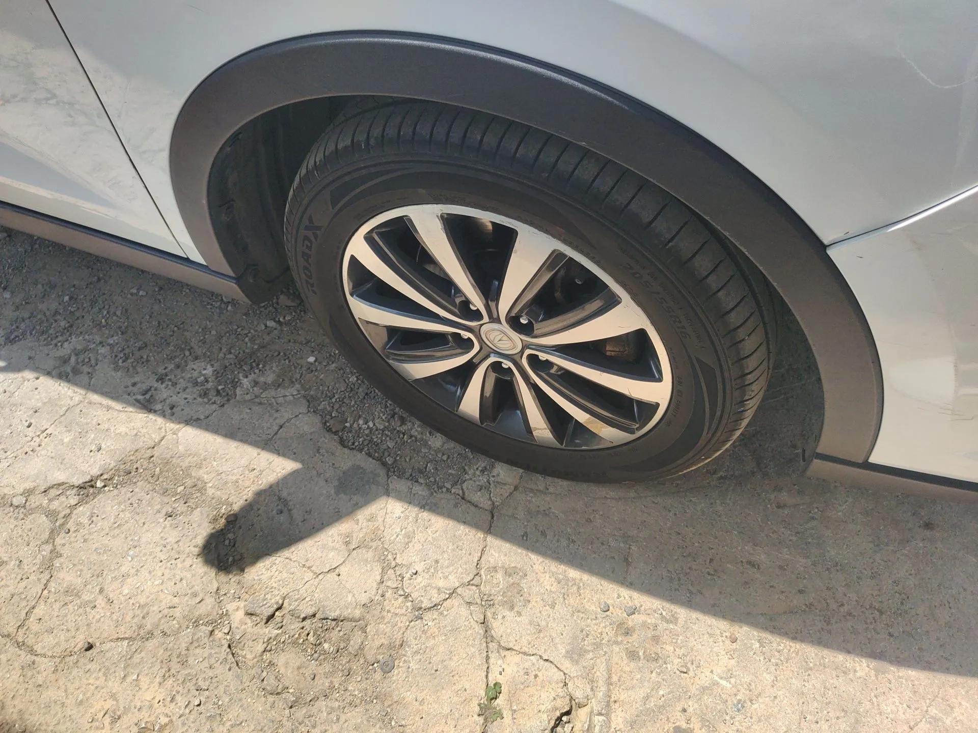 CHANGAN Lingxuan 2017 1.5T Manual Joyful & Happy Model — миниатюра 8