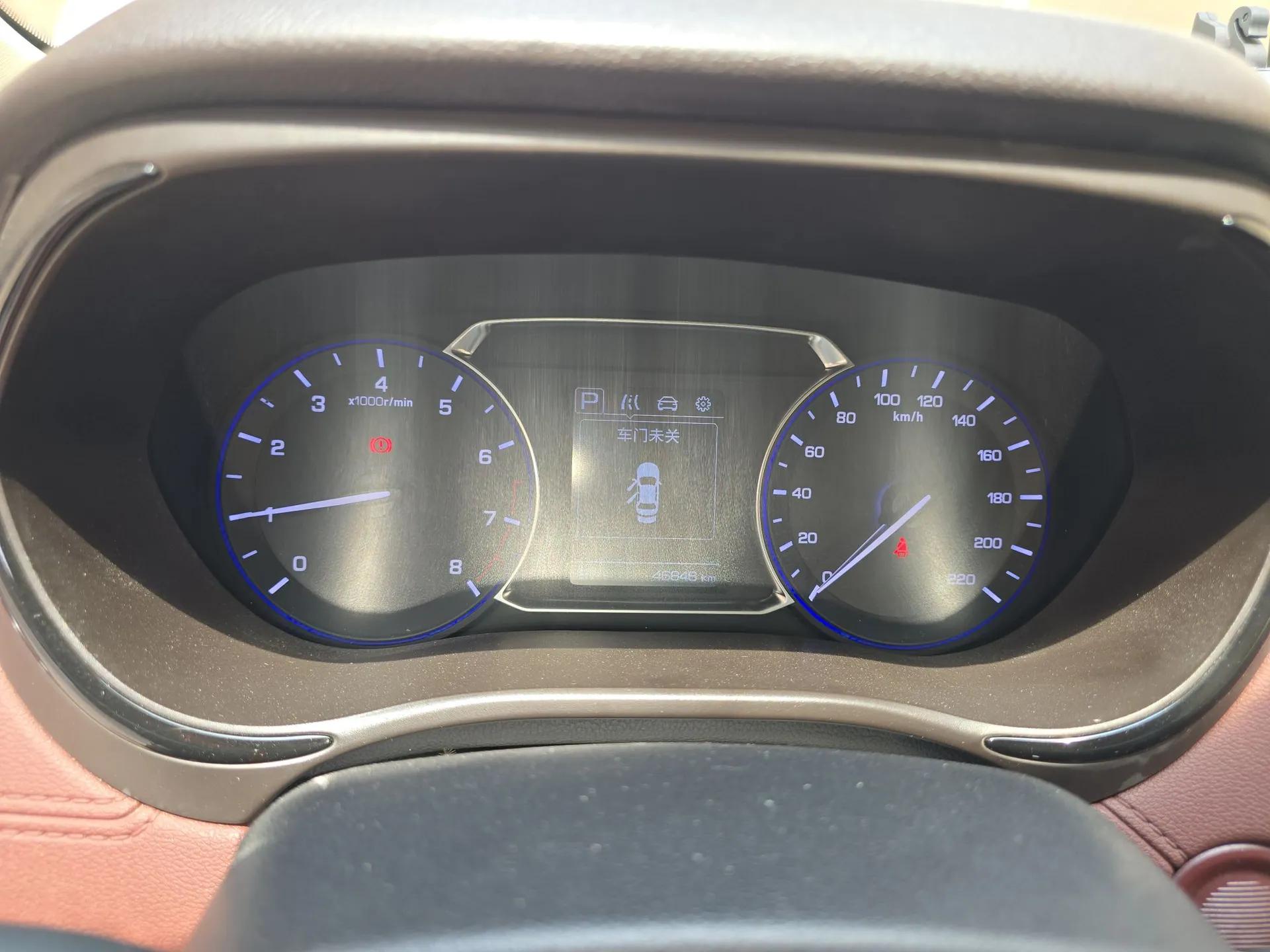 CHANGAN Lingxuan 2017 1.5T Automatic Lehuo Happy Edition — миниатюра 12
