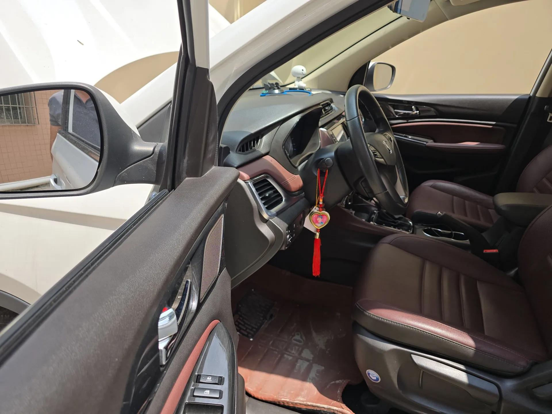 CHANGAN Lingxuan 2017 1.5T Automatic Lehuo Happy Edition — миниатюра 17