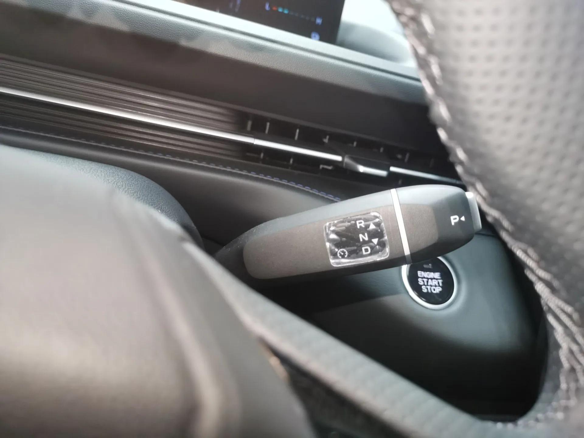 CHANGAN Eado PHEV 2025 Smart New Blue Whale 145KM Battleship Edition — миниатюра 17