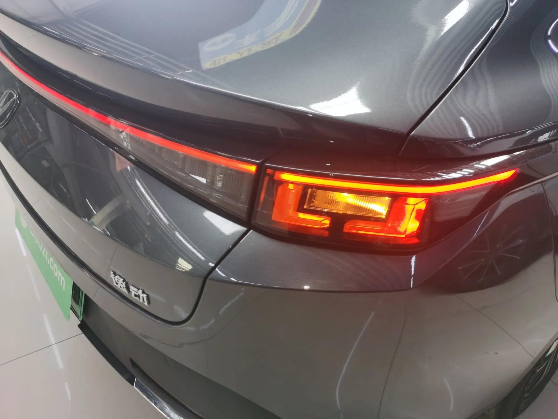 CHANGAN Eado PHEV 2025 Smart New Blue Whale 145KM Battleship Edition — миниатюра 7