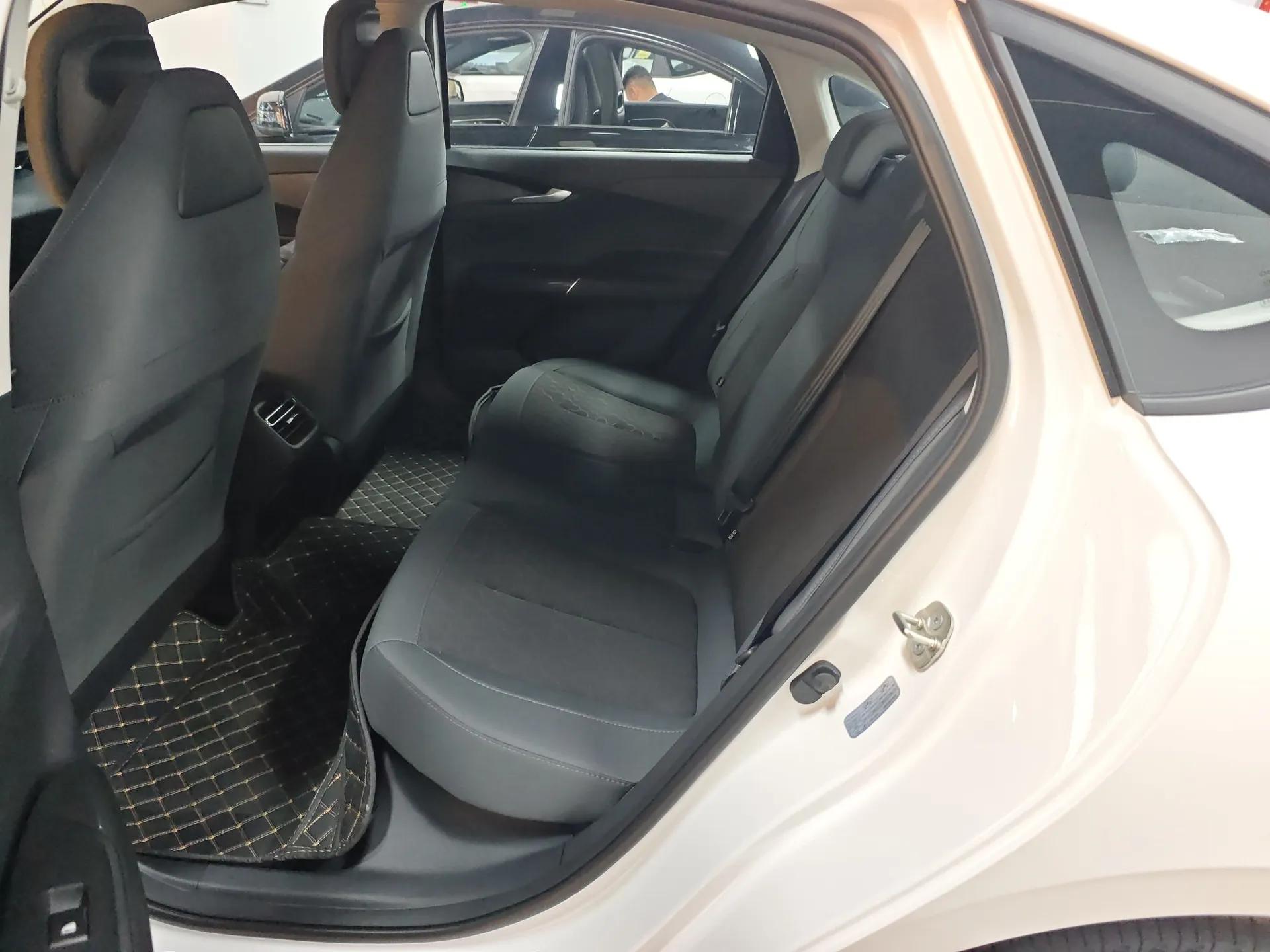 CHANGAN Eado PHEV 2025 Smart New Blue Whale 145KM High-Energy Edition — миниатюра 19