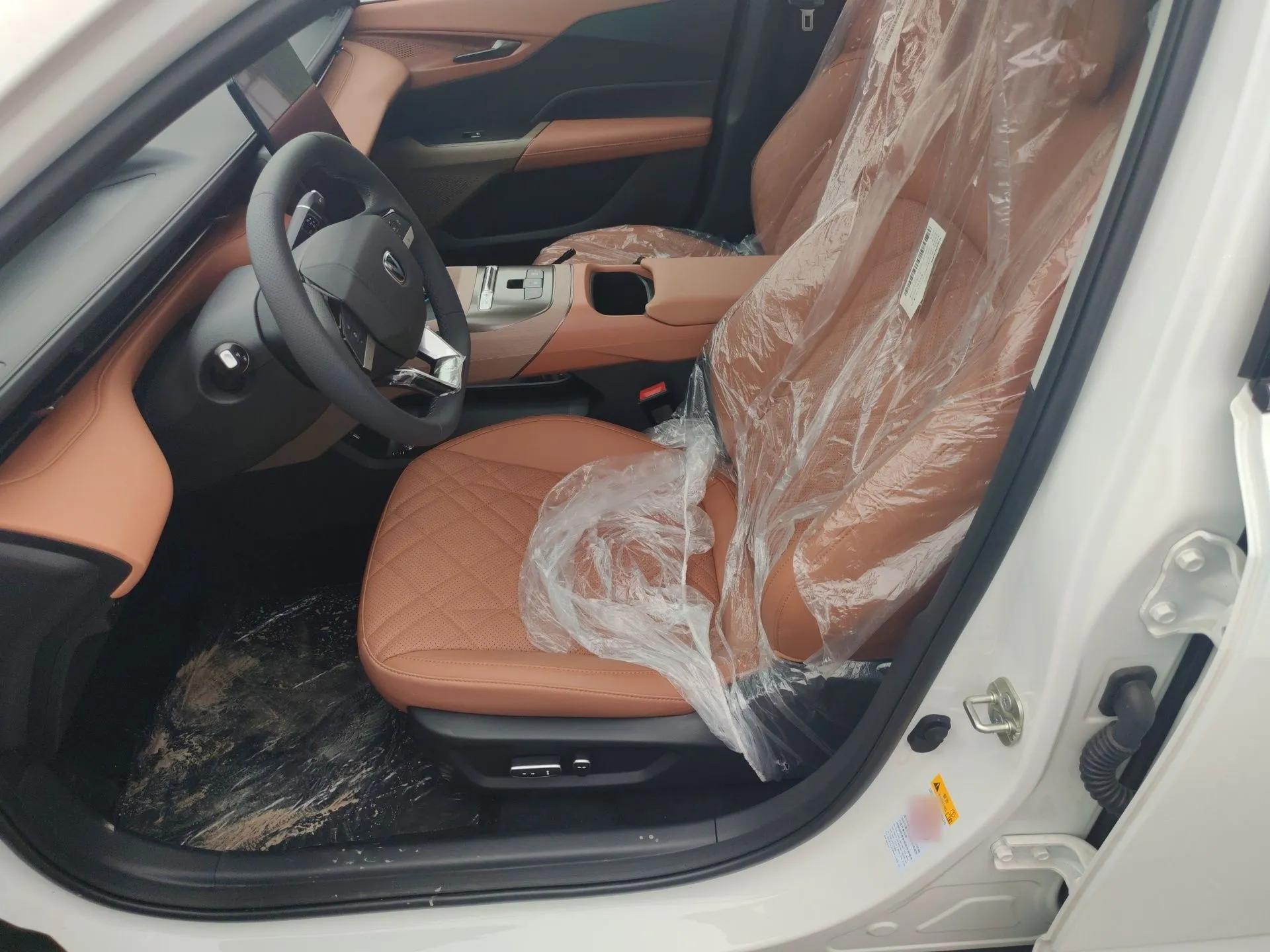 CHANGAN Eado PHEV 2025 Smart New Blue Whale 145KM Battleship Edition — миниатюра 18