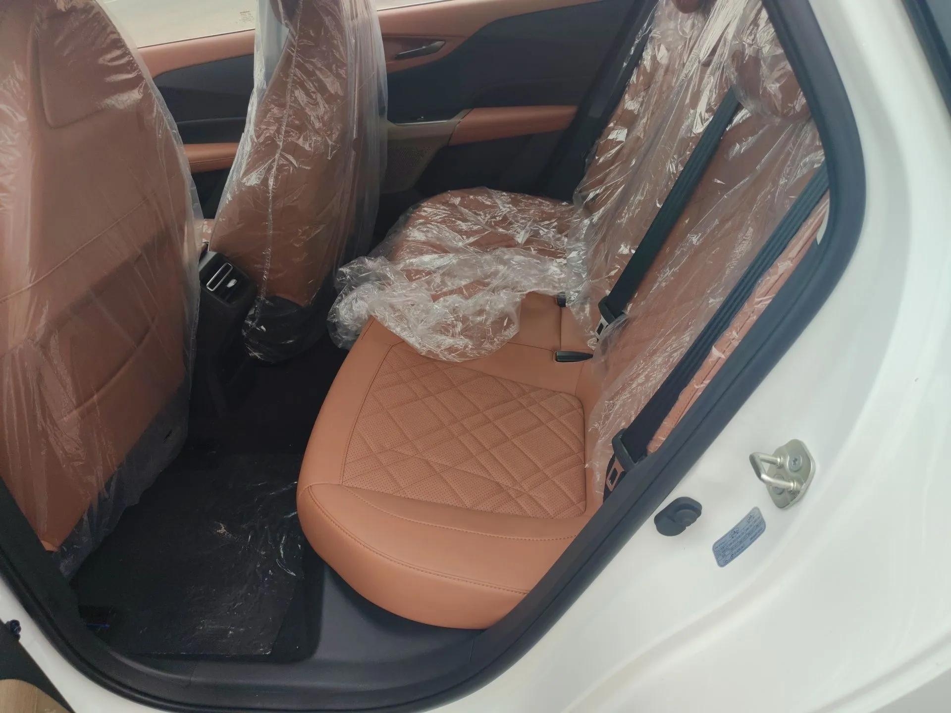 CHANGAN Eado PHEV 2025 Smart New Blue Whale 145KM Battleship Edition — миниатюра 20