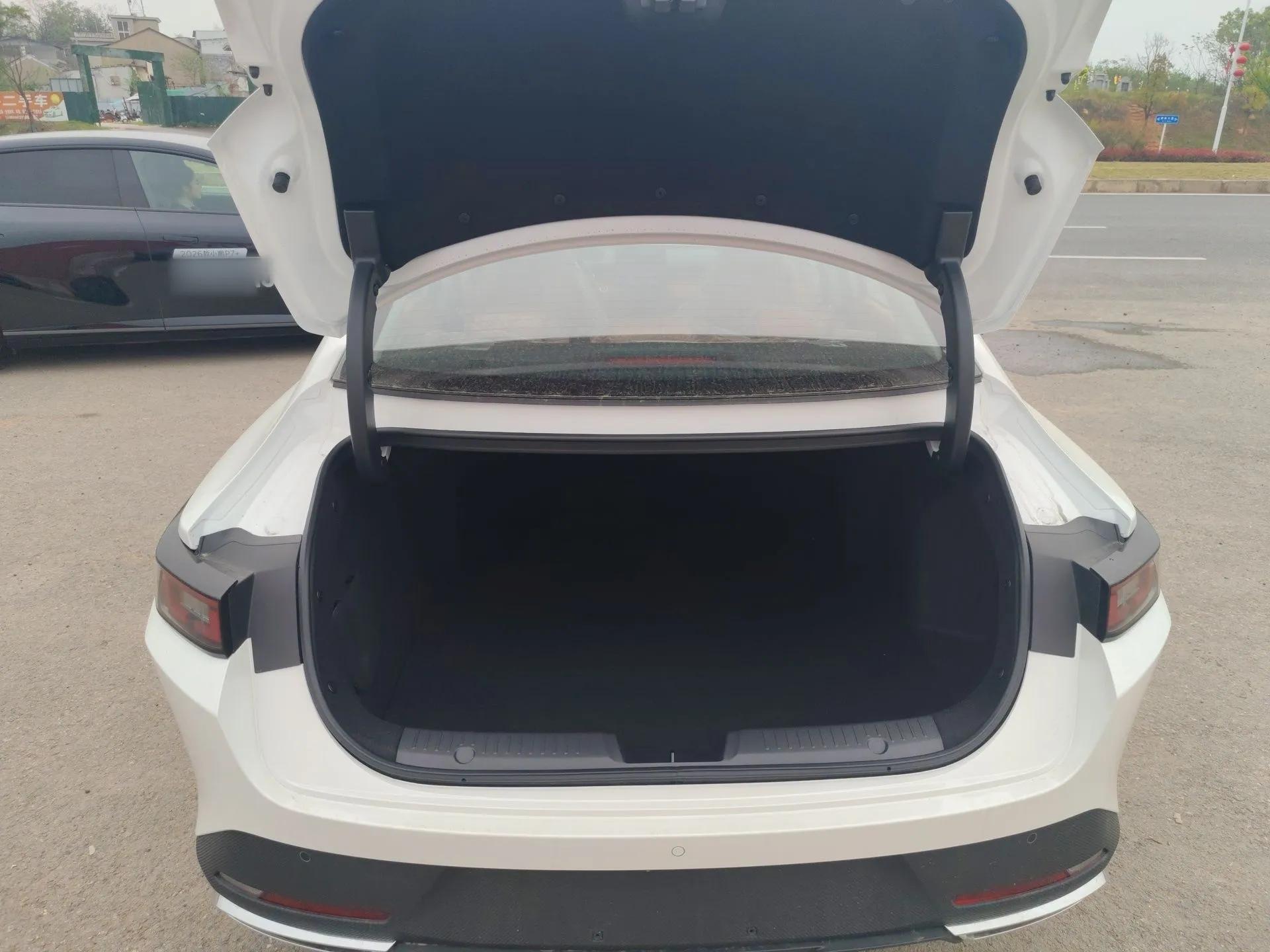 CHANGAN Eado PHEV 2025 Smart New Blue Whale 145KM Battleship Edition — миниатюра 22