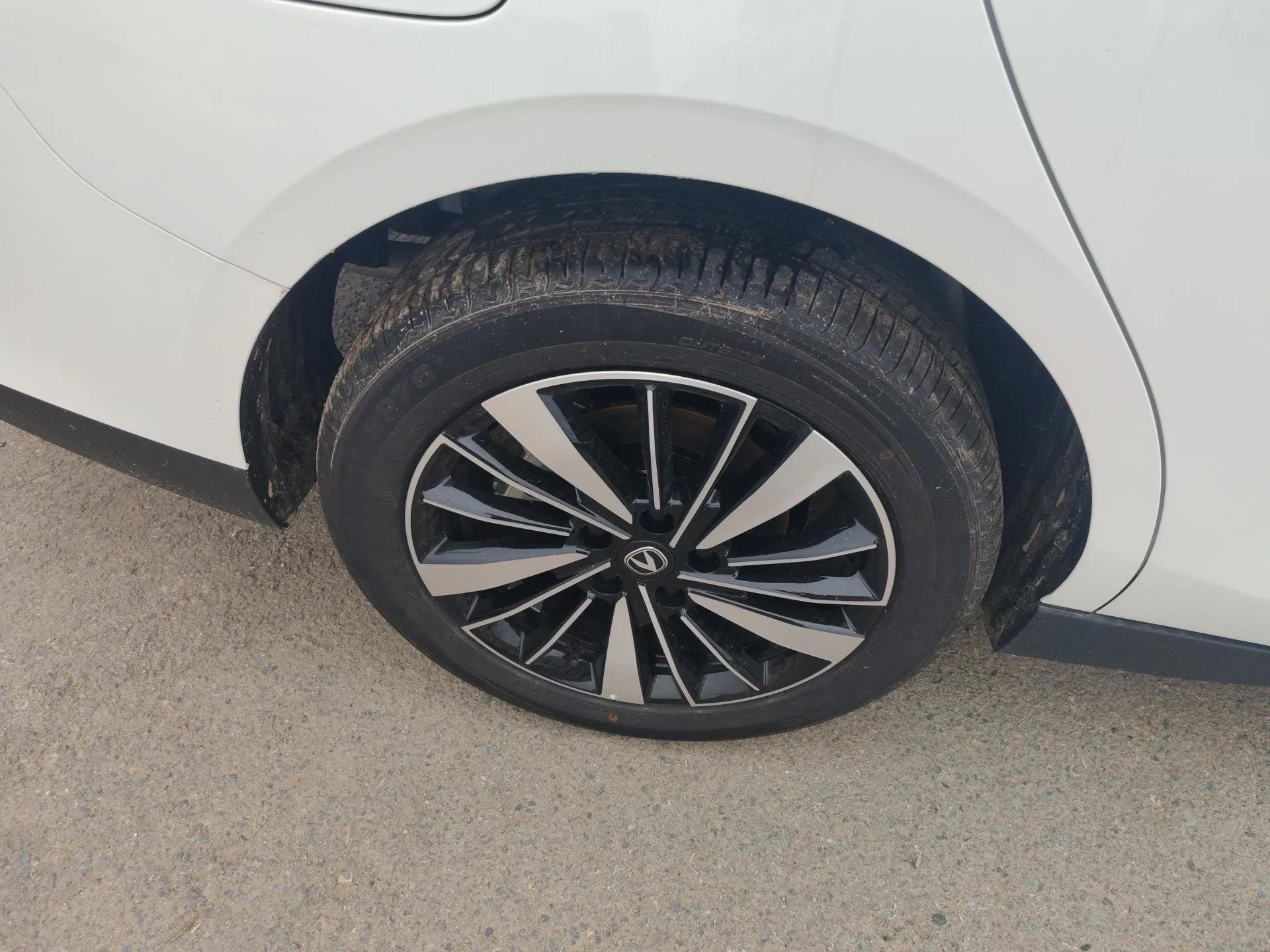 CHANGAN Eado PHEV 2025 Smart New Blue Whale 145KM Battleship Edition — миниатюра 10