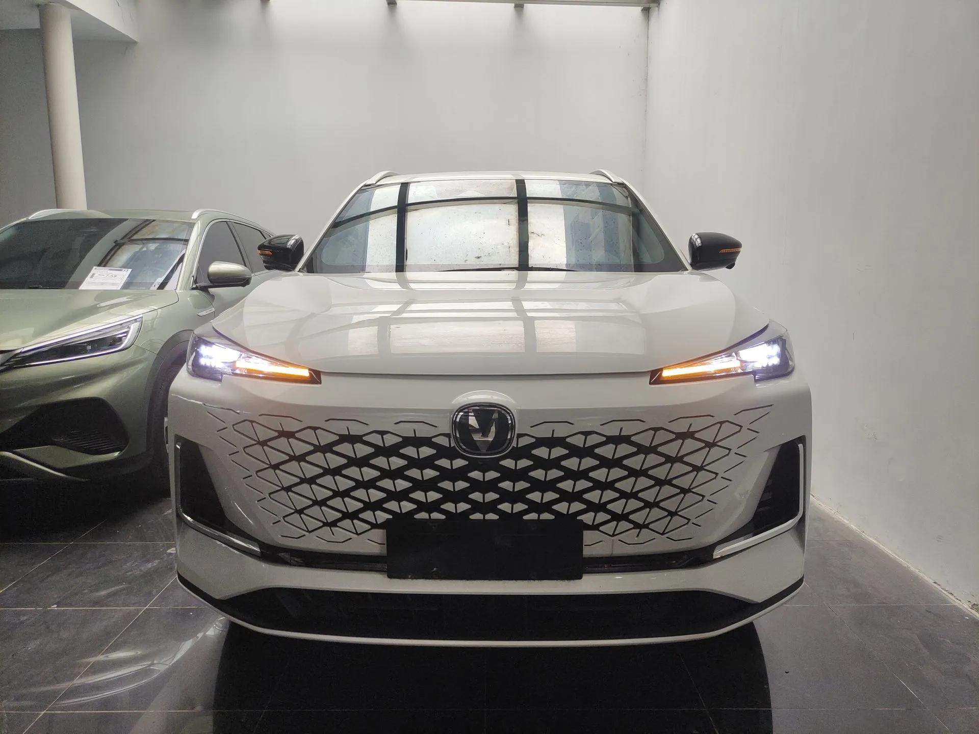 CHANGAN CS55PLUS PHEV 2025 Smart New Blue Whale 125km Ultra-Range Edition — миниатюра 2