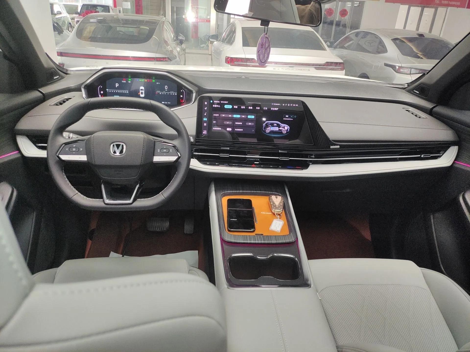 CHANGAN CS55PLUS PHEV 2025 Smart New Blue Whale 125km Ultra-Range Edition — миниатюра 13