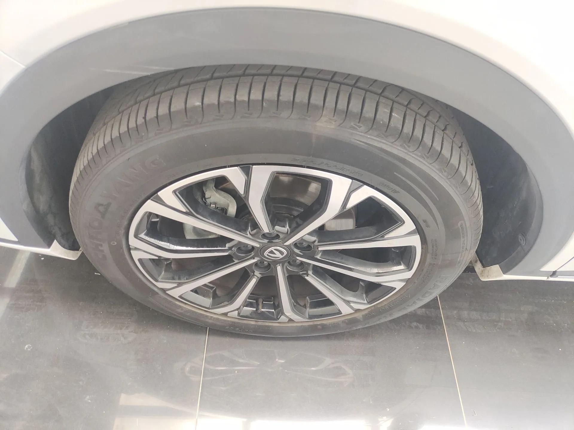 CHANGAN CS55PLUS PHEV 2025 Smart New Blue Whale 125km Ultra-Range Edition — миниатюра 8