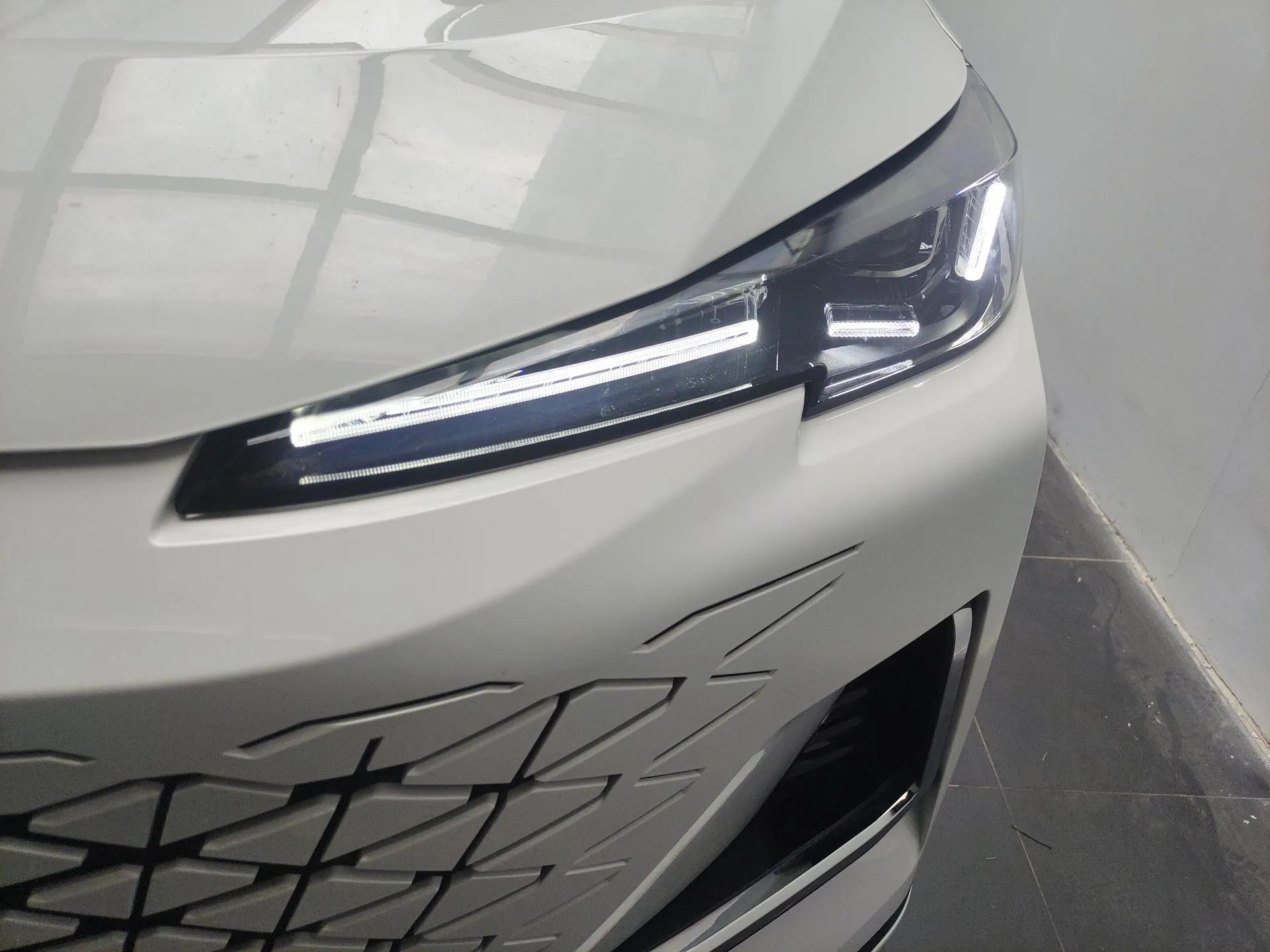 CHANGAN CS55PLUS PHEV 2025 Smart New Blue Whale 125km Ultra-Range Edition — миниатюра 9