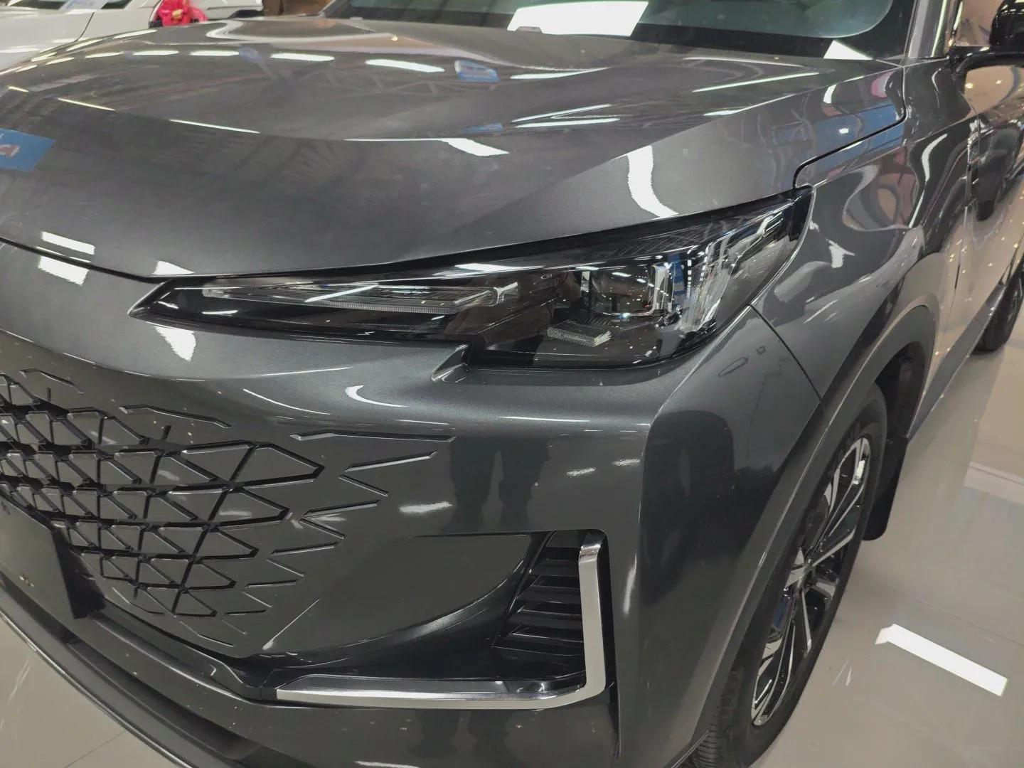CHANGAN CS55PLUS PHEV 2025 Smart New Blue Whale 125km Battleship Edition — миниатюра 9