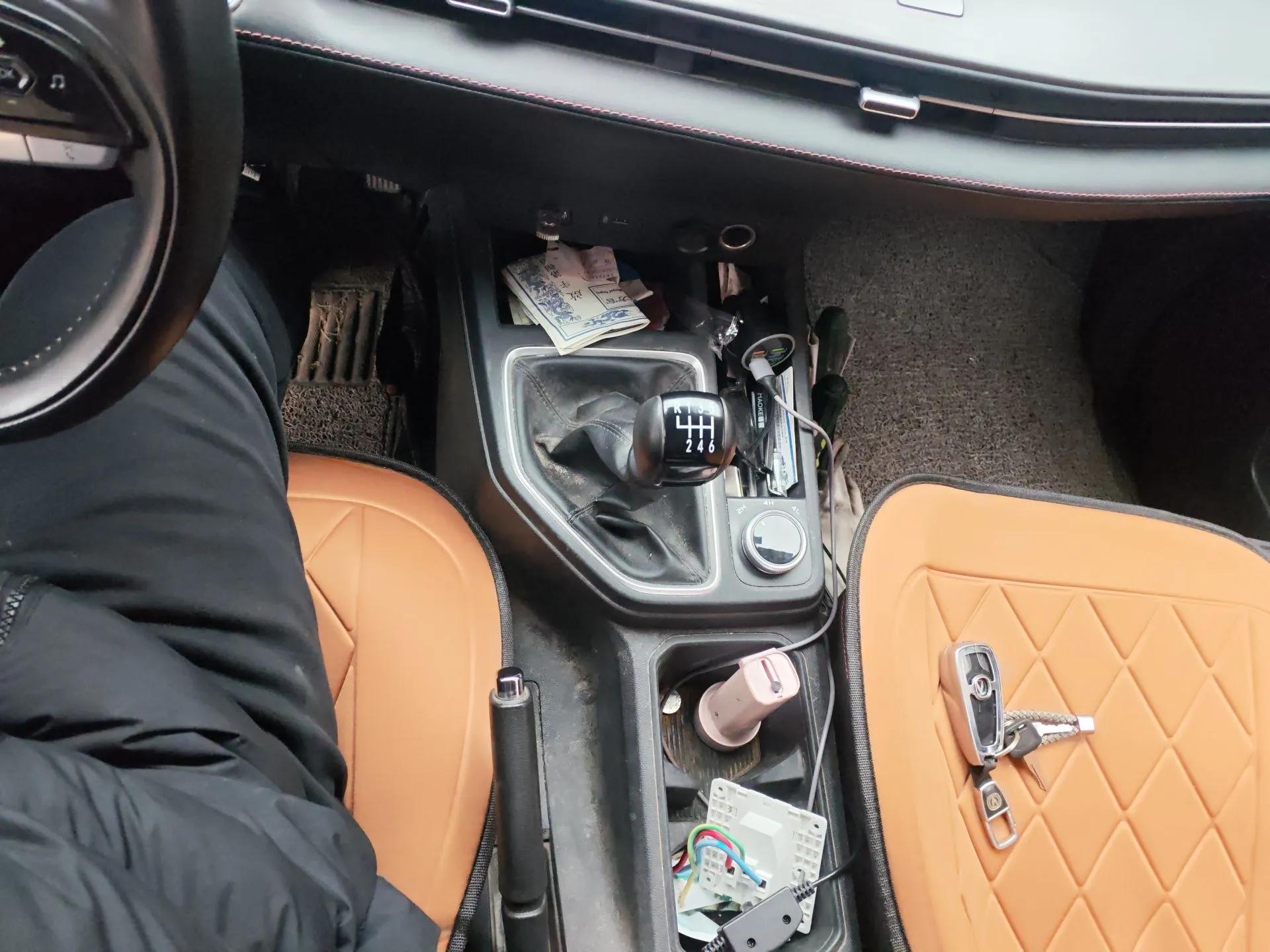 CHANGAN Lantop 2023 2.0T Manual 4x4 Diesel Flagship Long-Box Version — миниатюра 15
