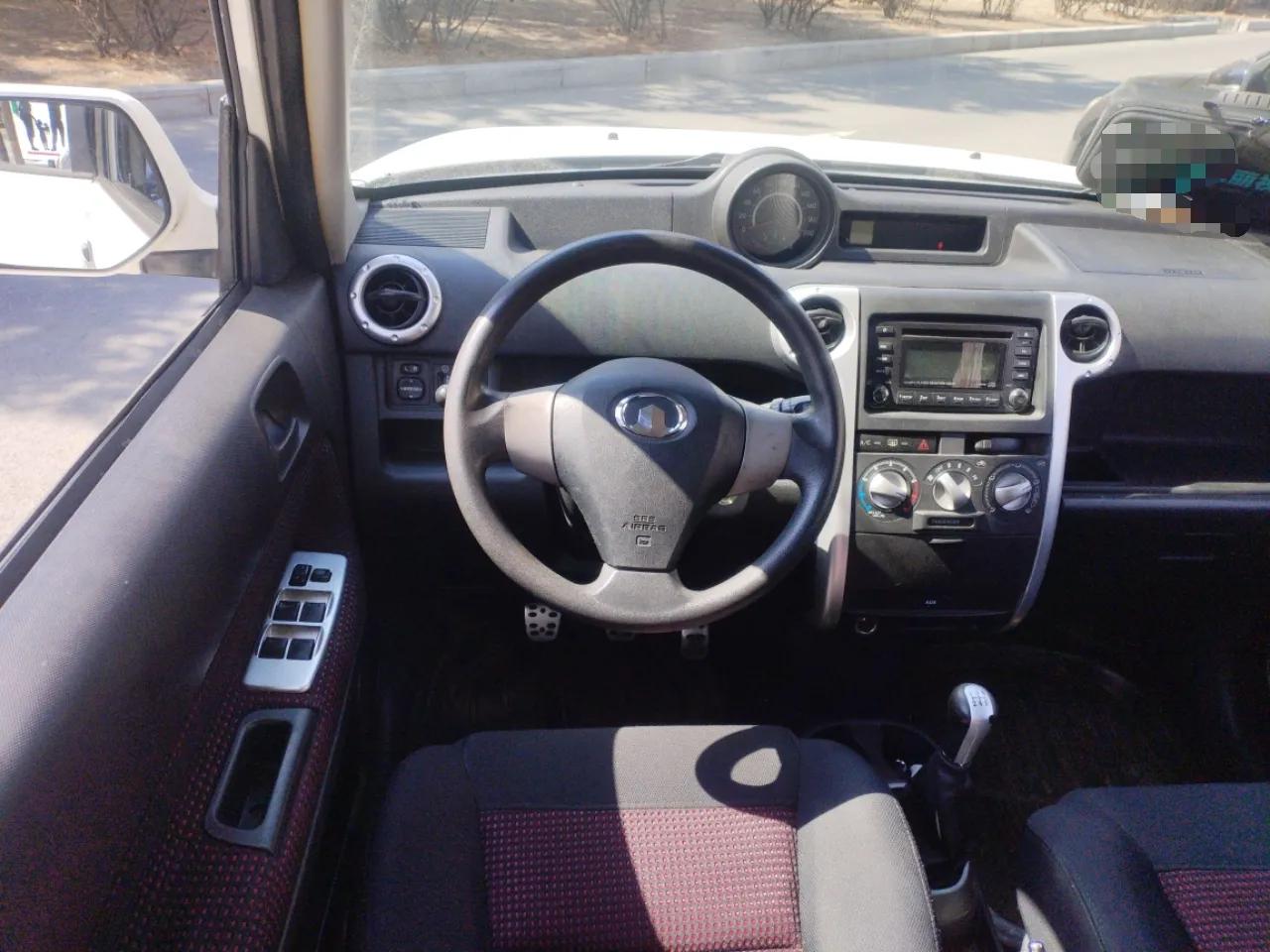 Great Wall M2 2010 1.5L Manual Luxury Edition — миниатюра 11