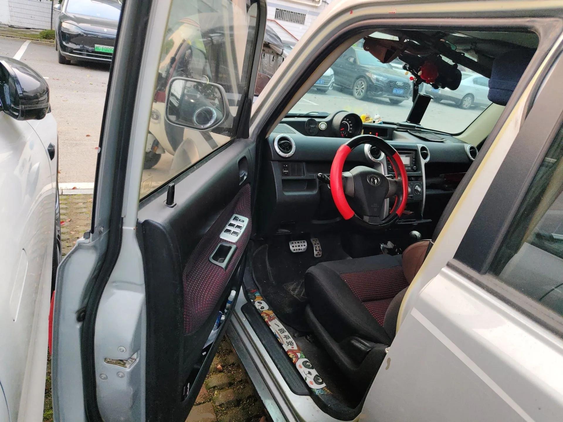 Great Wall M2 2010 1.5L CVT Luxury Edition — миниатюра 17