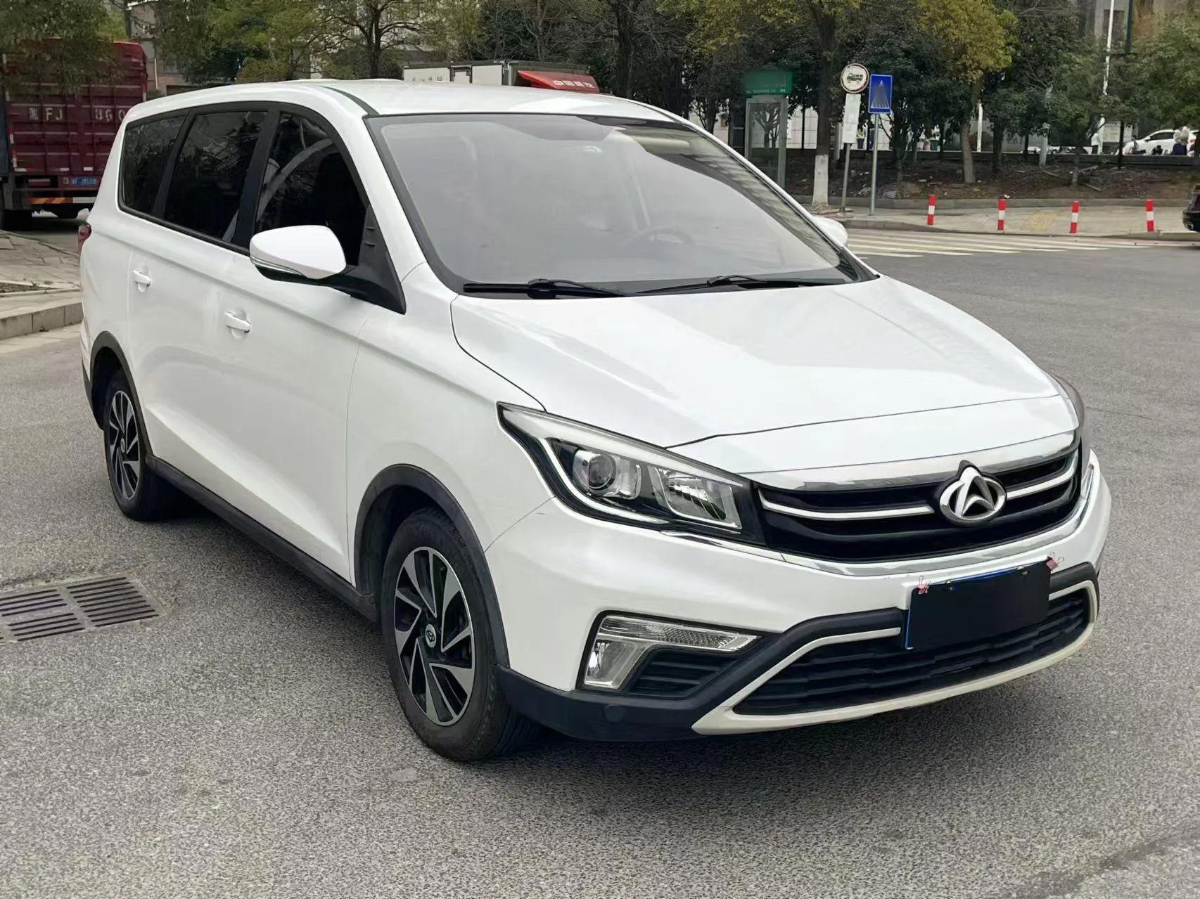CHANGAN OSHAN A800 2017 1.5T Automatic Comfort Model — миниатюра 3