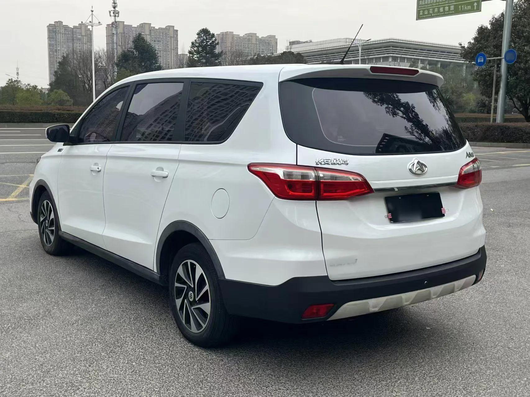 CHANGAN OSHAN A800 2017 1.5T Automatic Comfort Model — миниатюра 5