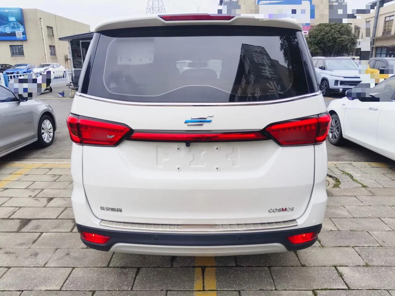 CHANGAN OSHAN Cosmos 2022 1.5T Automatic Business Model — миниатюра 5