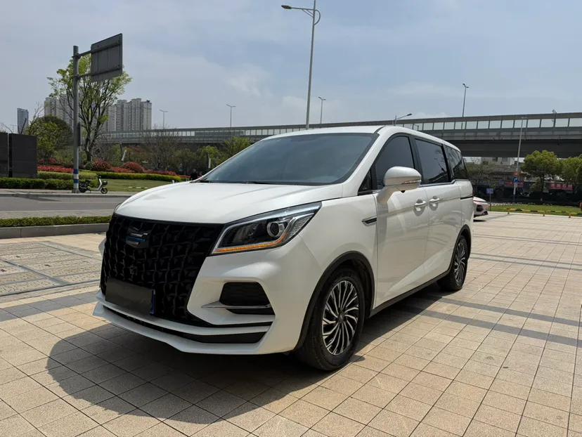 CHANGAN OSHAN Cosmos 2022 1.5T Automatic Business Model — миниатюра 1