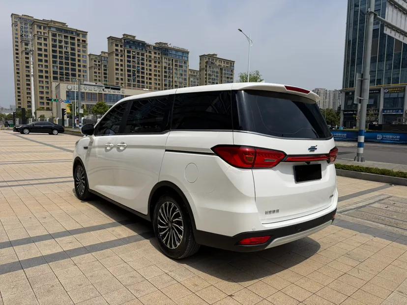 CHANGAN OSHAN Cosmos 2022 1.5T Automatic Business Model — миниатюра 10