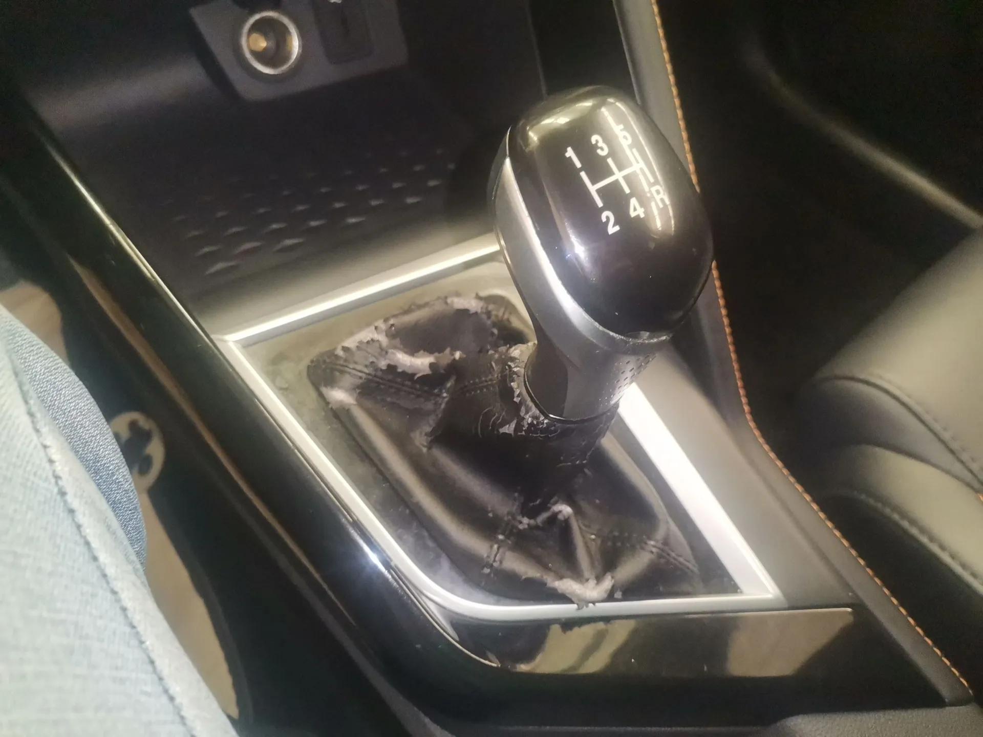 CHANGAN OSHAN COS3 2019 1.5L Manual LeShang Model — миниатюра 17