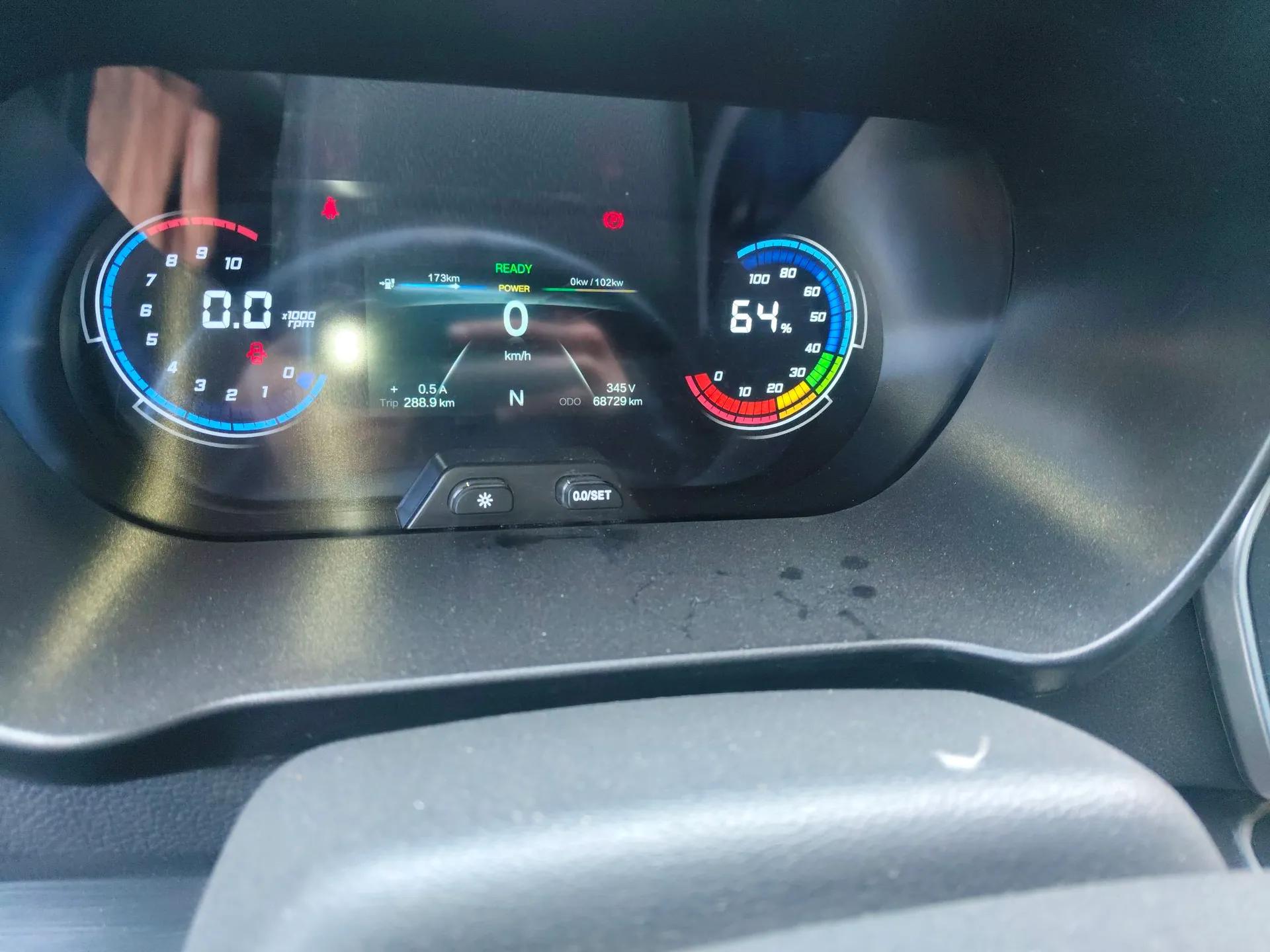 CHANGAN KAICHENG Ruixing EM80 2024 Liftback Comfort Version 6 Seats 41.86 kWh — миниатюра 13