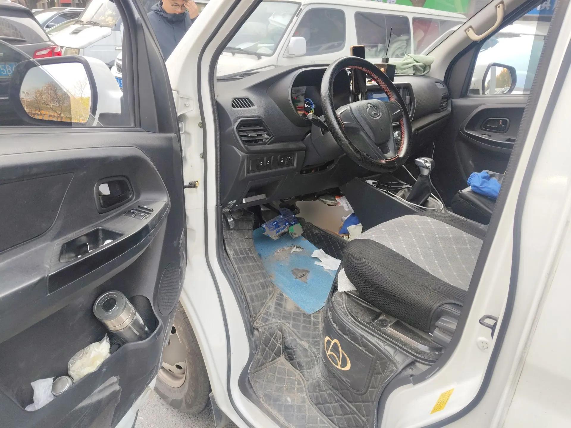 CHANGAN KAICHENG Ruixing EM80 2024 Liftback Comfort Version 6 Seats 41.86 kWh — миниатюра 17