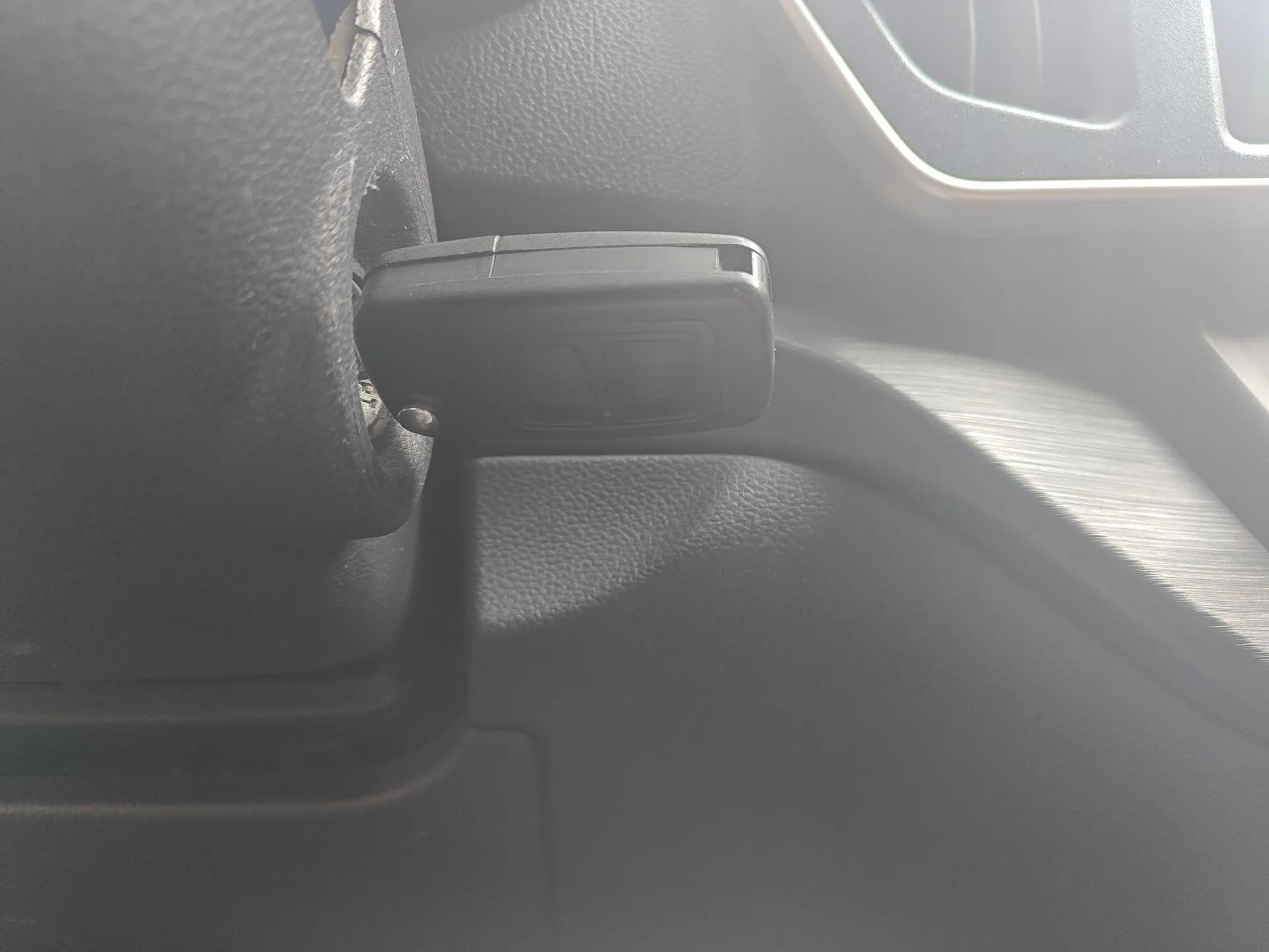 CHANGAN KAICHENG Ruixing EM60 2024 Comfort Model 6 Seats 41.86 kWh Liftback Doors — миниатюра 22