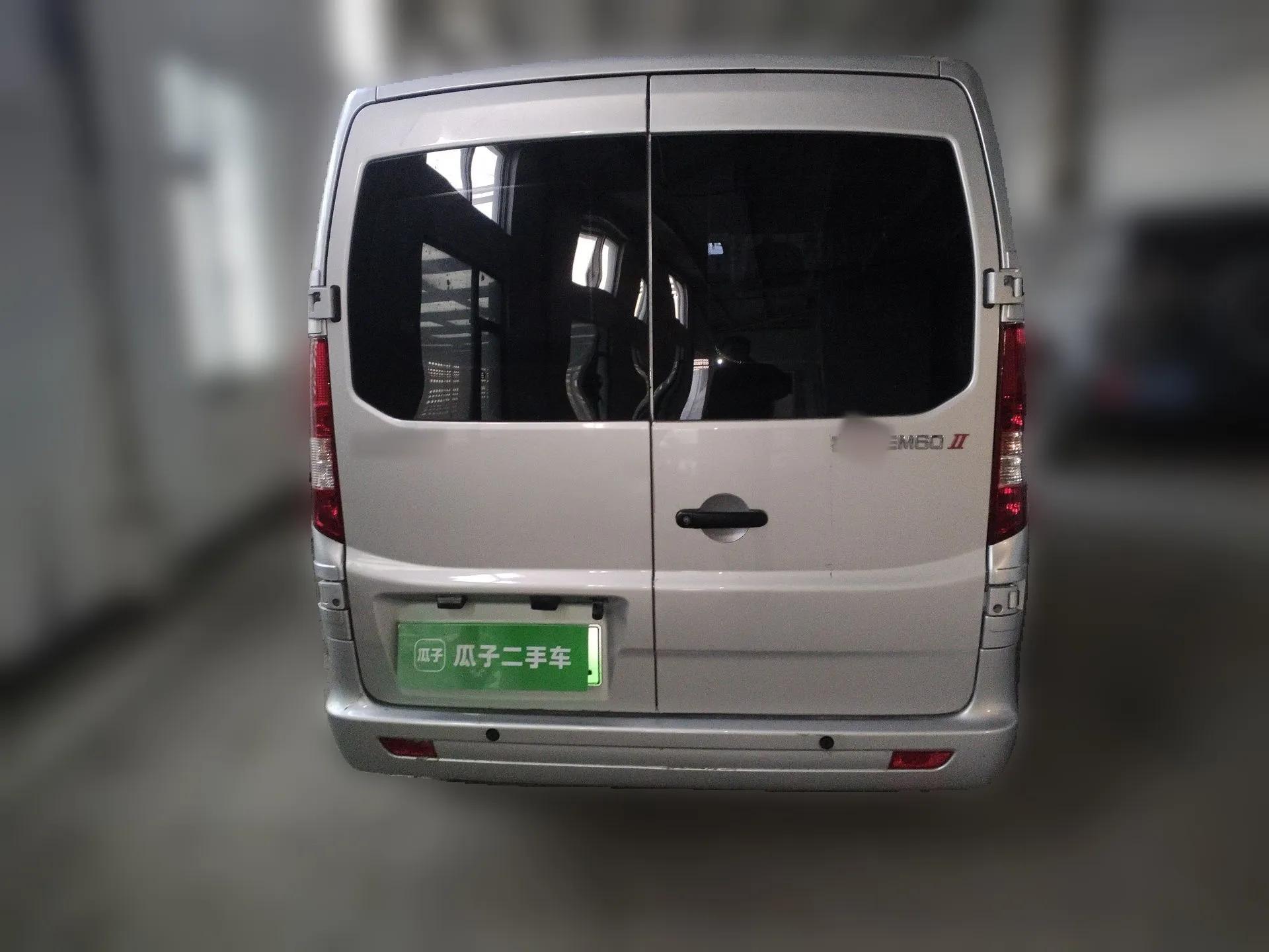 CHANGAN KAICHENG Ruixing EM60 2025 Passenger Version Comfort Edition 6 Seats 300 km Range Side-Hinged Doors — миниатюра 5