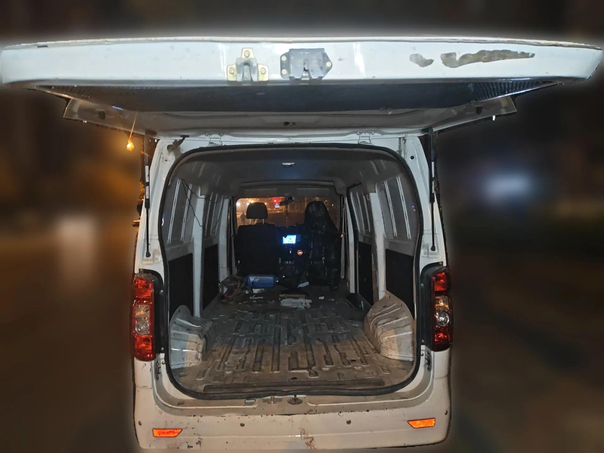 CHANGAN KAICHENG Ruixing EM60 2022 Pure Electric Van 4498 mm Long Flat Roof with Rear-Hinged Doors 2 Seats 60 kW 41.86 kWh — миниатюра 20