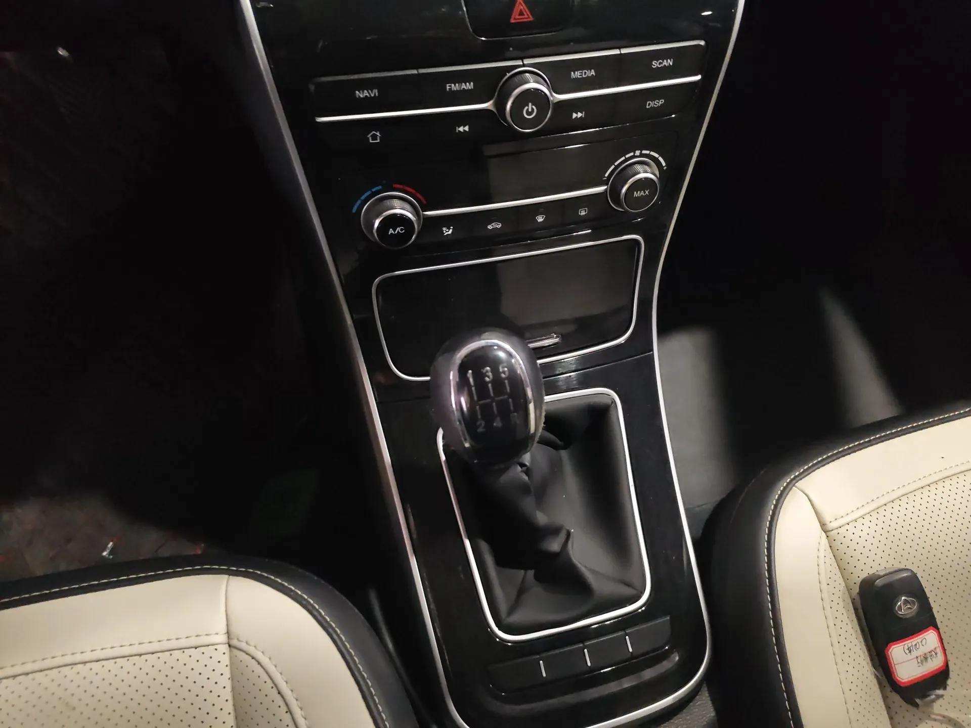 CHANGAN KAICHENG Changxing 2020 1.5L Manual Luxury Model — миниатюра 17