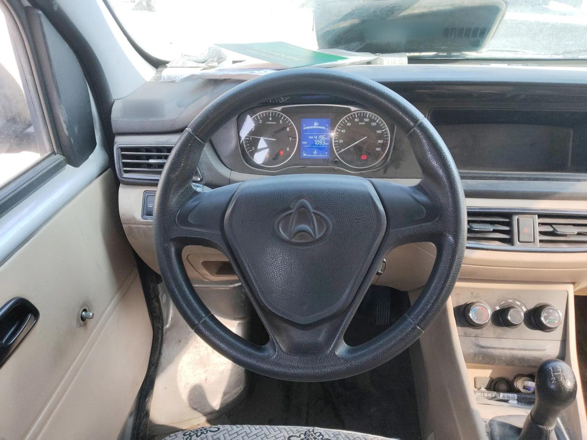 CHANGAN KUAYUE Xing V3 2023 1.3L Gasoline Comfort Model 5-Seater Passenger Vehicle — миниатюра 11