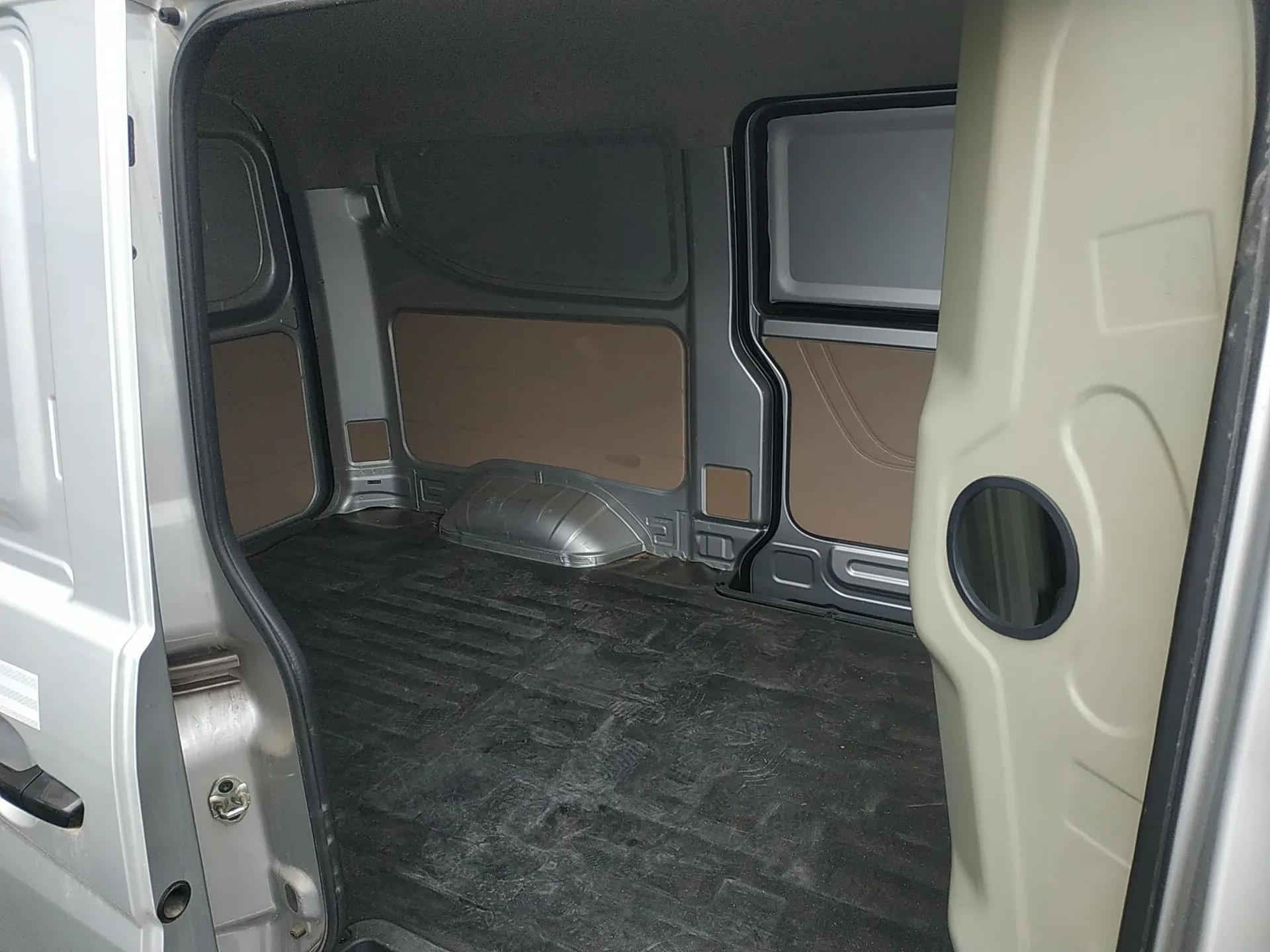 CHANGAN KUAYUE Xing V3 2023 1.3L Gasoline Comfort Model 2-Seater Van — миниатюра 19
