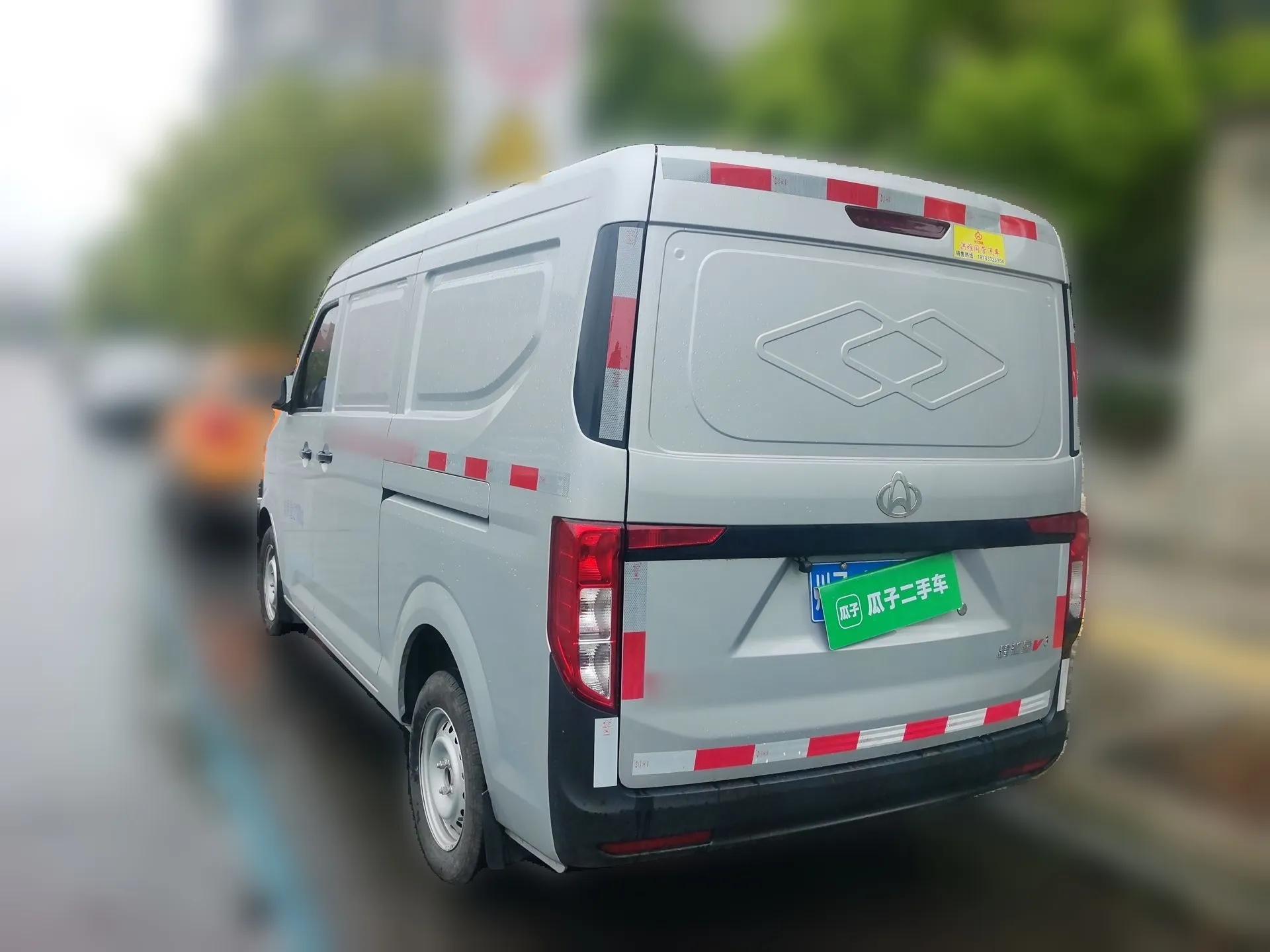 CHANGAN KUAYUE Xing V3 2023 1.5L Gasoline Standard Edition 2-Seat Van — миниатюра 4