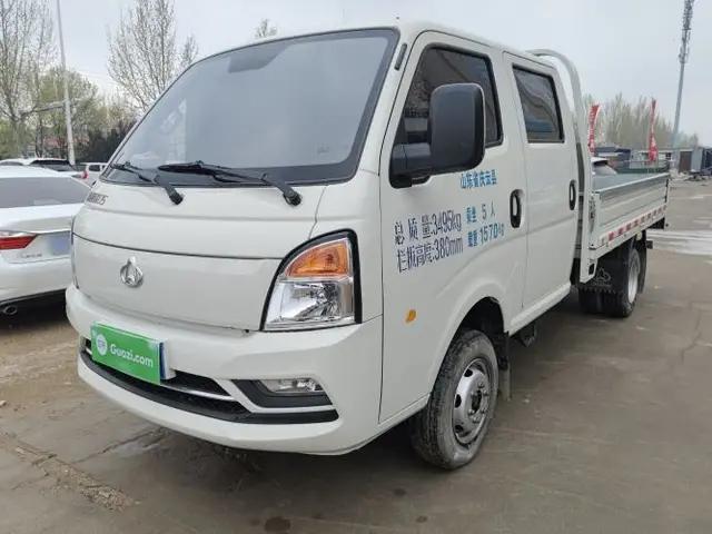 CHANGAN KUAYUE Zhe D5 2021 1.6L Standard Edition Double-Cab Flatbed with Dual Rear Wheels 3050mm Cargo Bed DAM16KL
