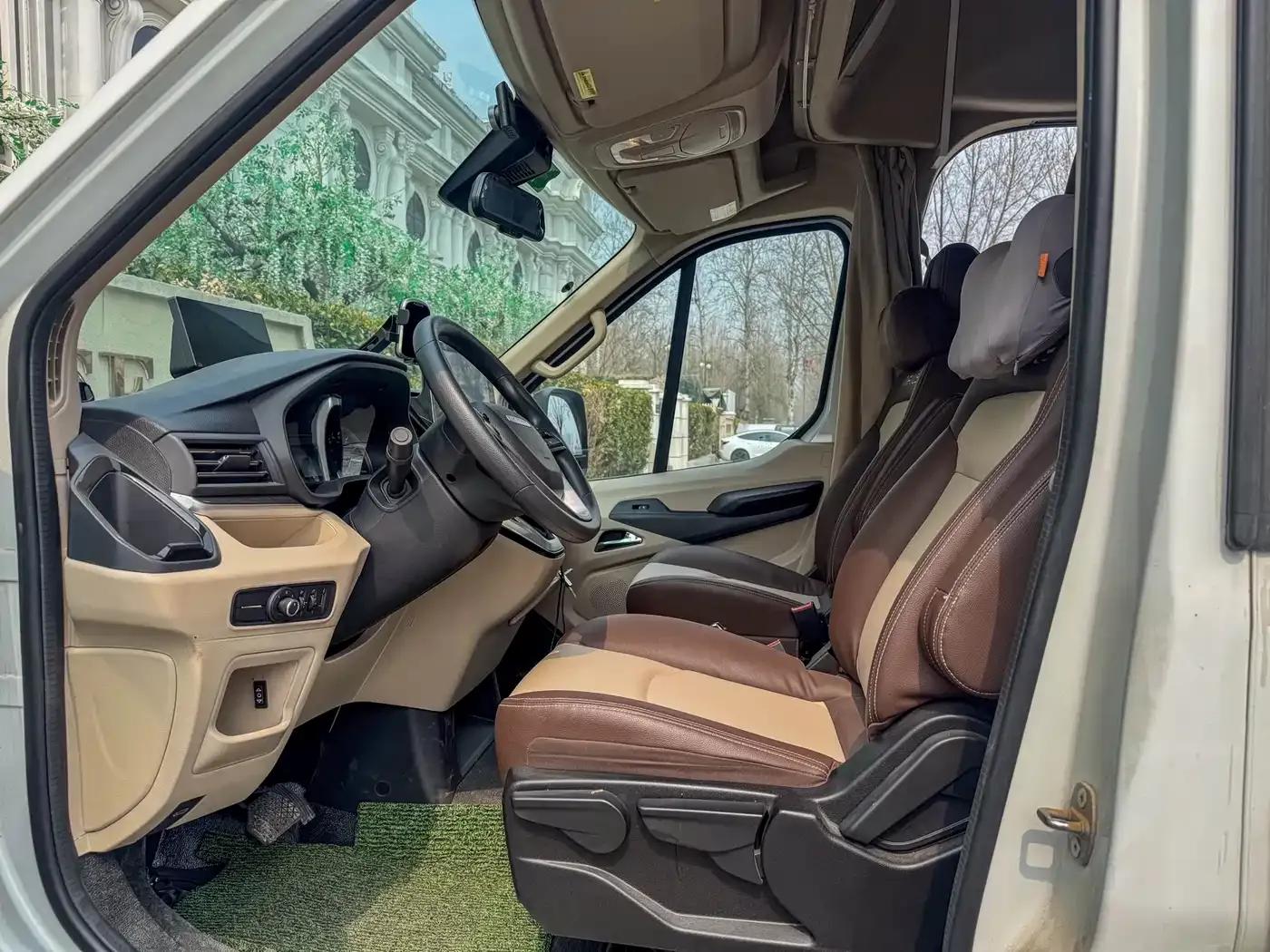 SAIC MAXUS V90 RV 2021 Model 2.0T Traveler V90 Self-propelled Class B Motorhome Luxury Version with Longitudinal Bed — миниатюра 17