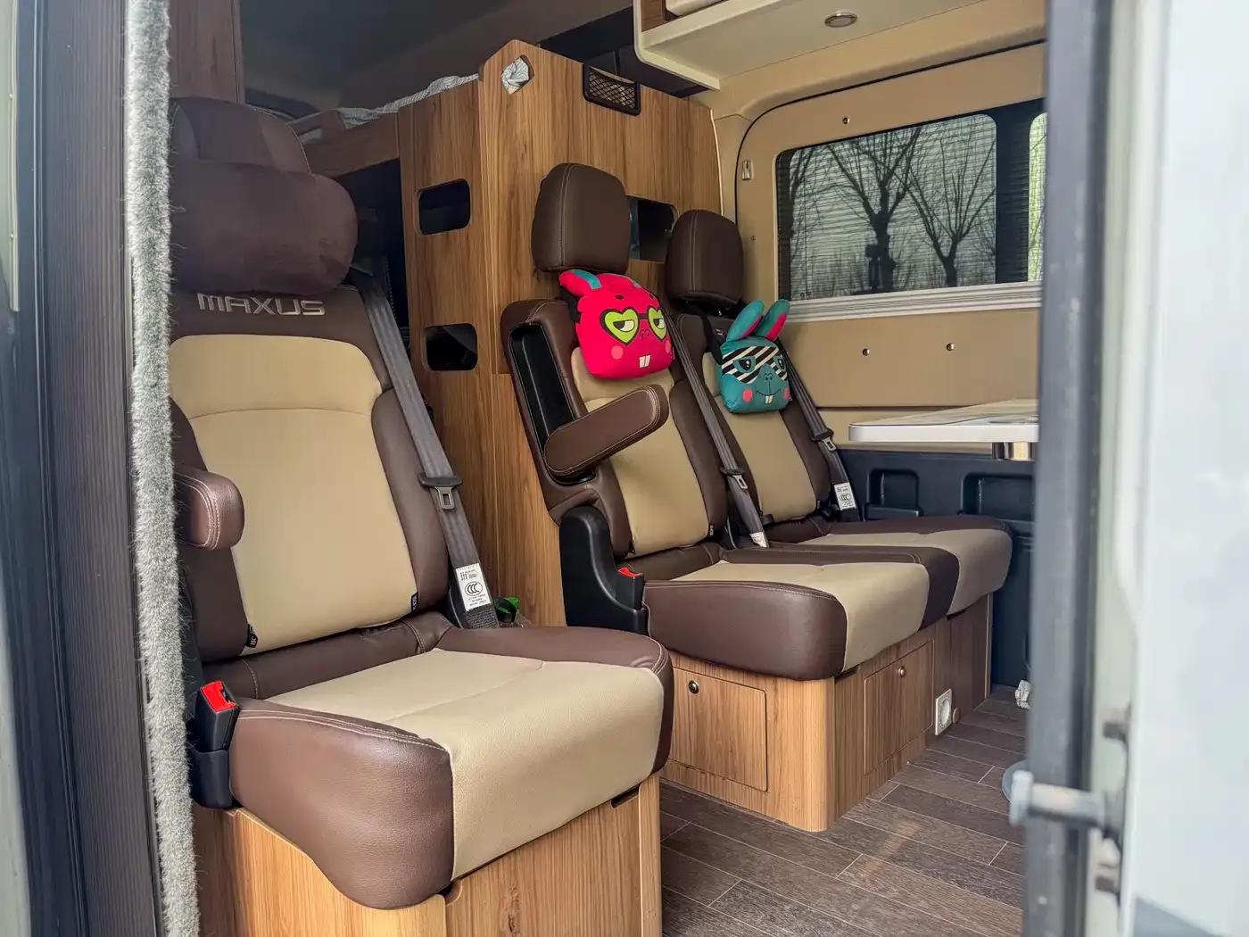 SAIC MAXUS V90 RV 2021 Model 2.0T Traveler V90 Self-propelled Class B Motorhome Luxury Version with Longitudinal Bed — миниатюра 23