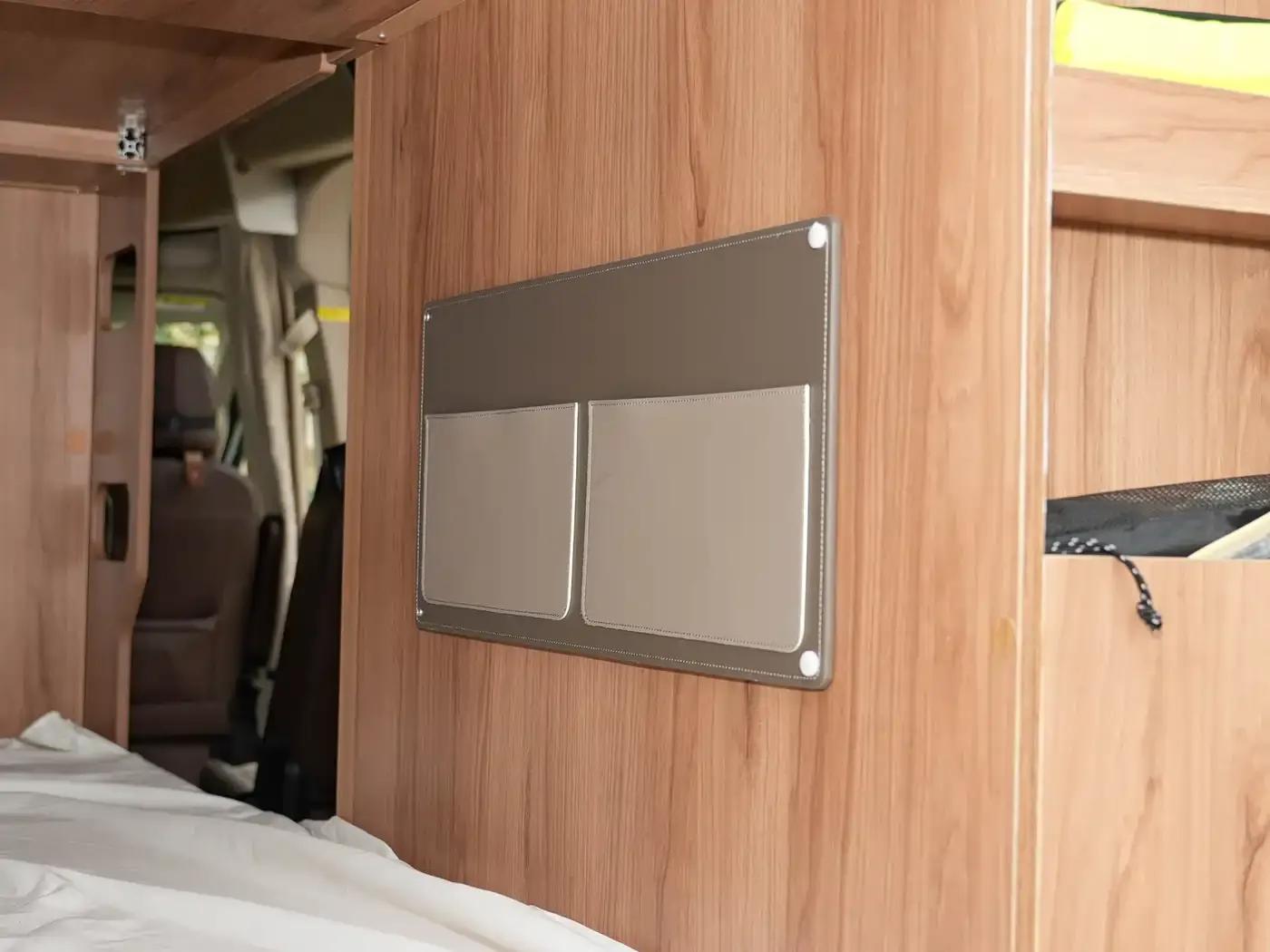 SAIC MAXUS V90 RV 2021 Model 2.0T Traveler V90 Self-propelled Class B Motorhome Luxury Version with Longitudinal Bed — миниатюра 30
