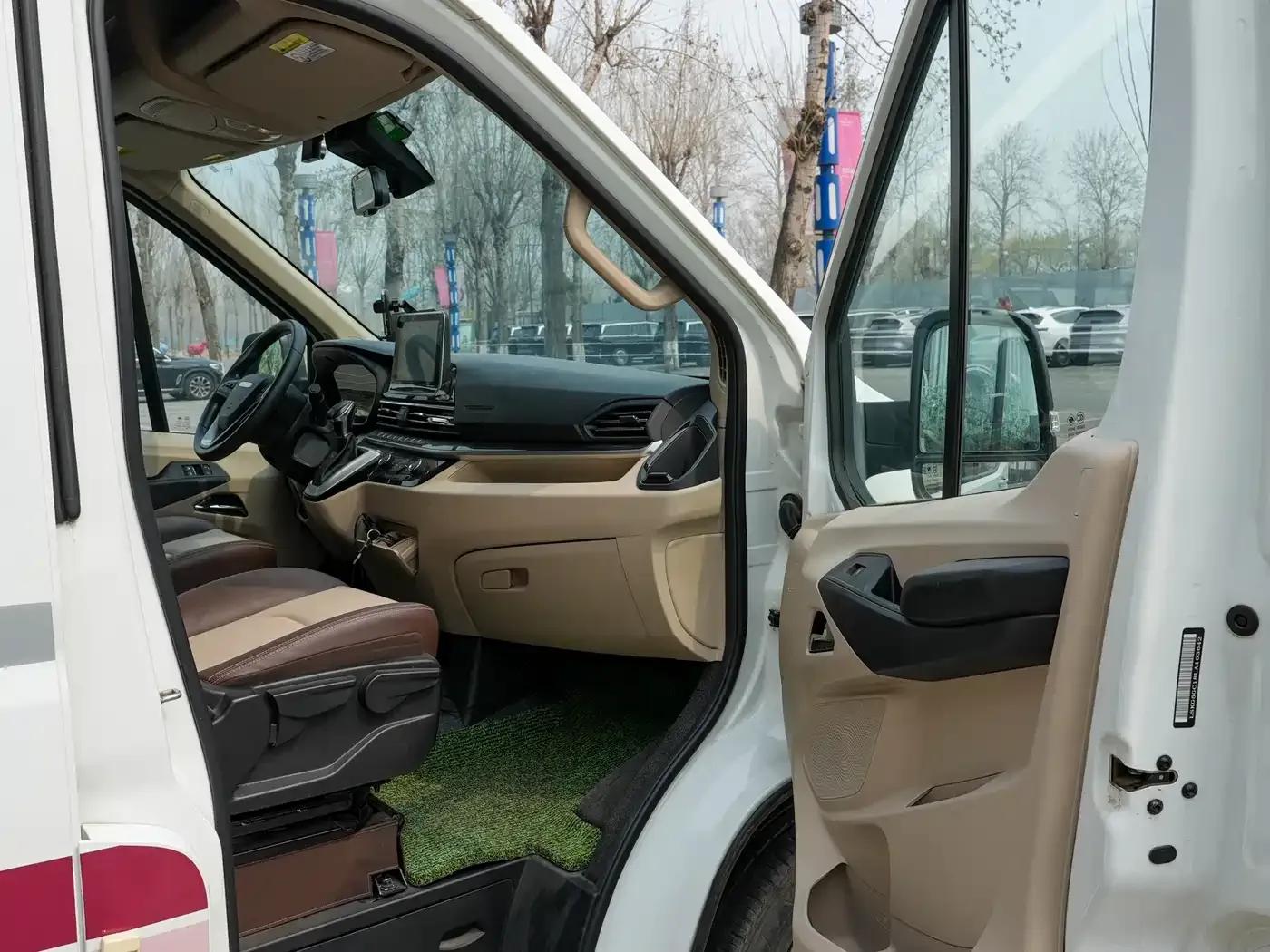 SAIC MAXUS V90 RV 2021 Model 2.0T Traveler V90 Self-propelled Class B Motorhome Luxury Version with Longitudinal Bed — миниатюра 39