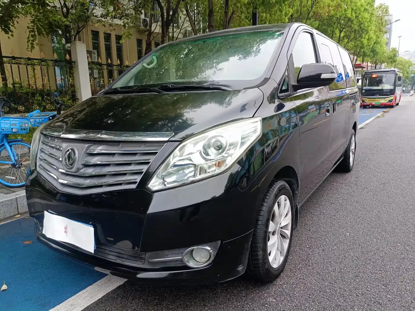 Fengxing CM7 2014 2.4L Manual Executive Edition — миниатюра 1