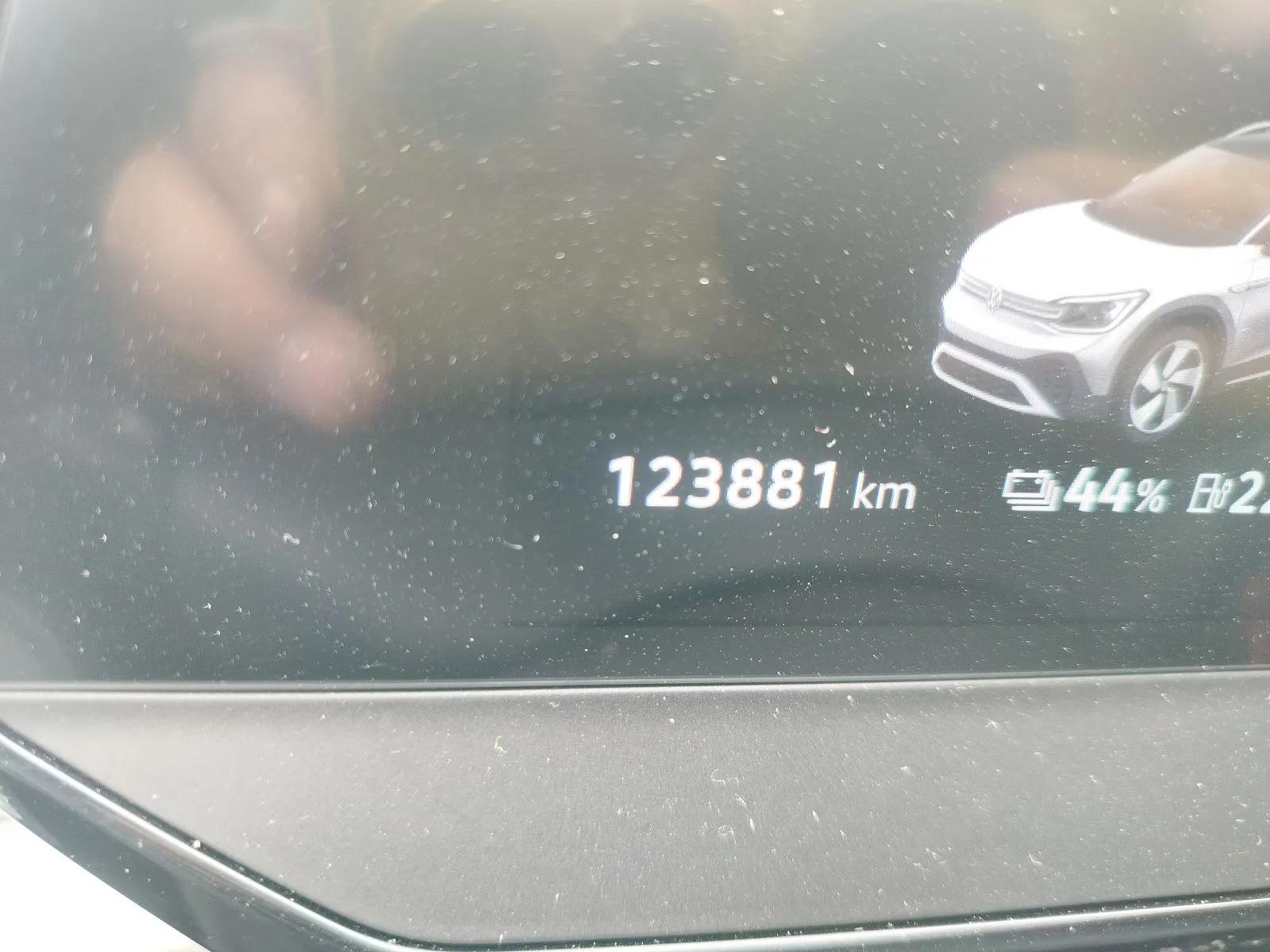 Volkswagen ID.6 CROZZ 2022 Long-Range PRO Edition — миниатюра 13