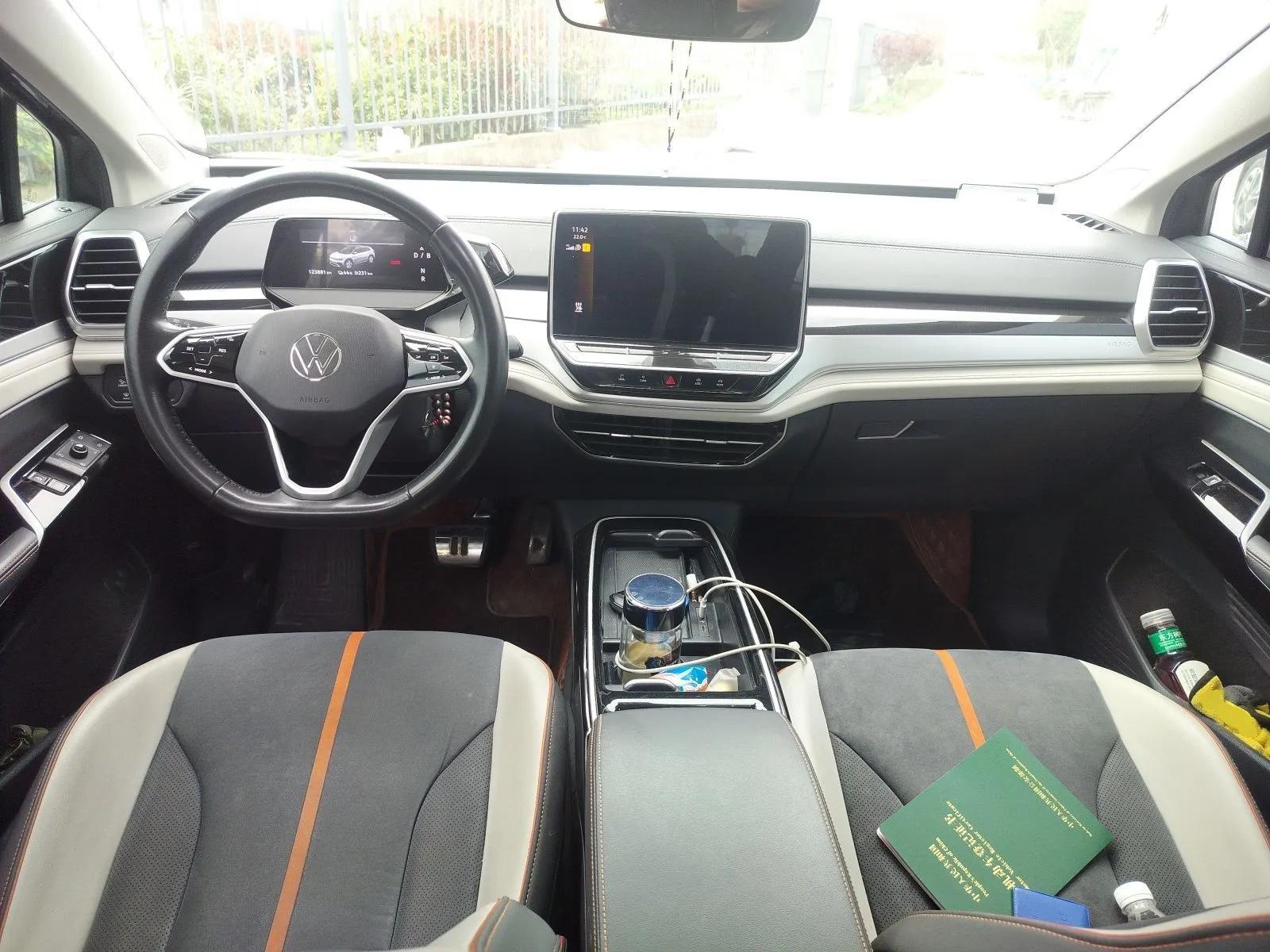 Volkswagen ID.6 CROZZ 2022 Long-Range PRO Edition — миниатюра 10