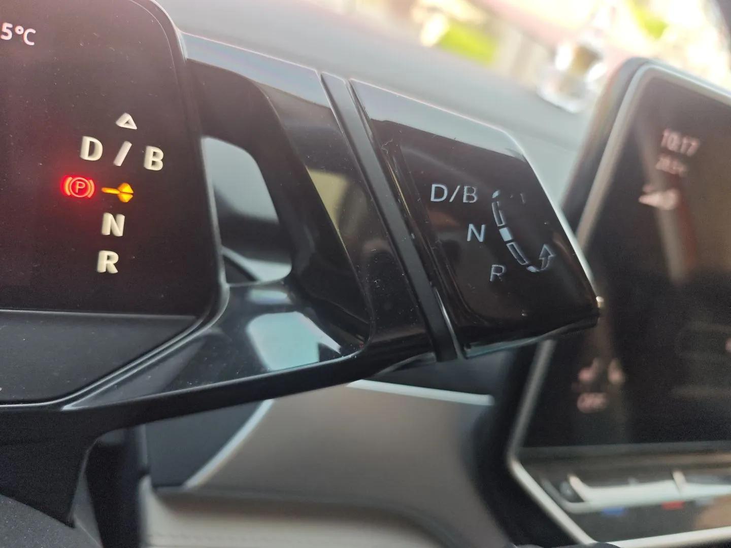 Volkswagen ID.6 CROZZ 2021 First Edition — миниатюра 15