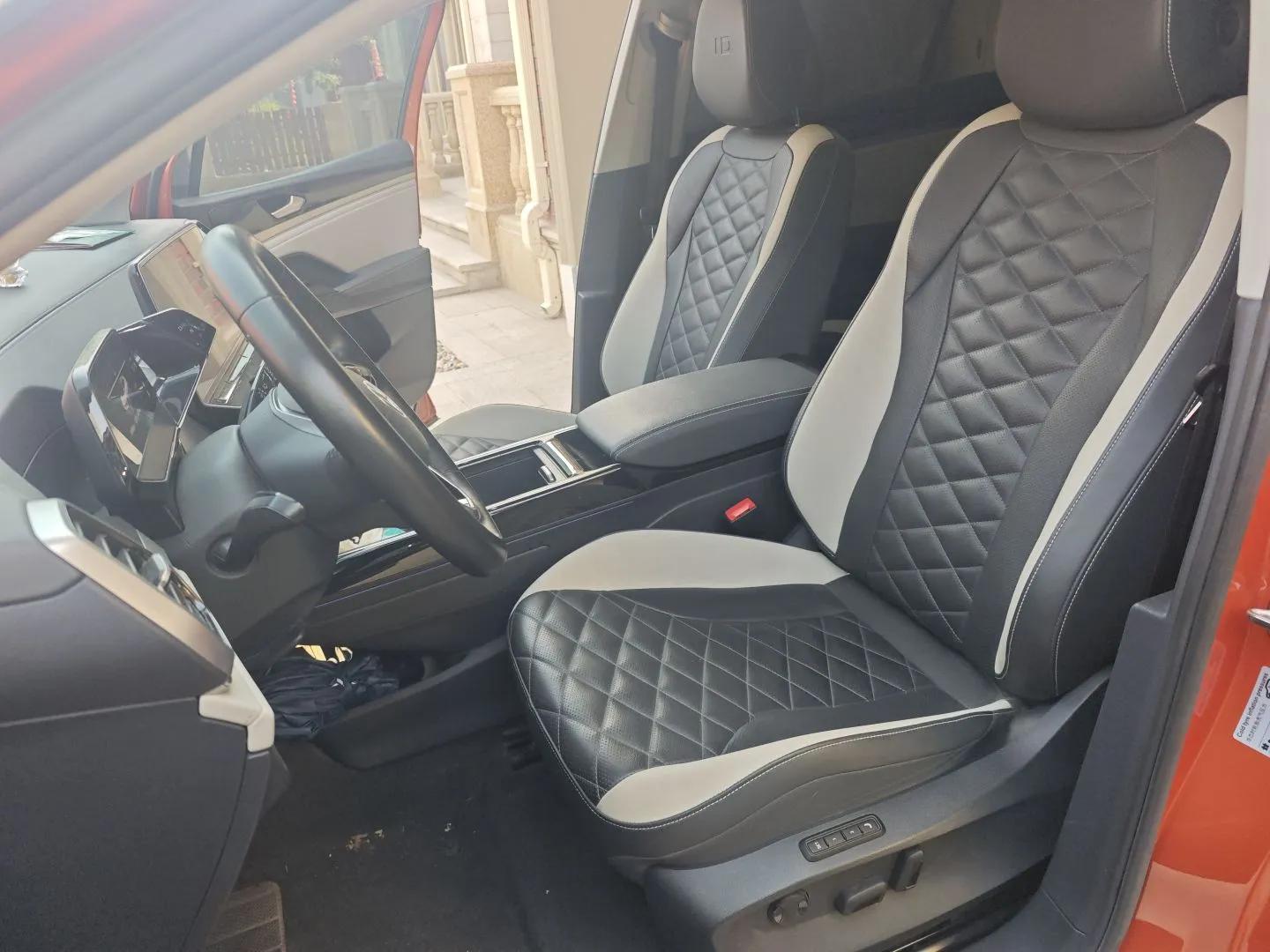 Volkswagen ID.6 CROZZ 2021 First Edition — миниатюра 16
