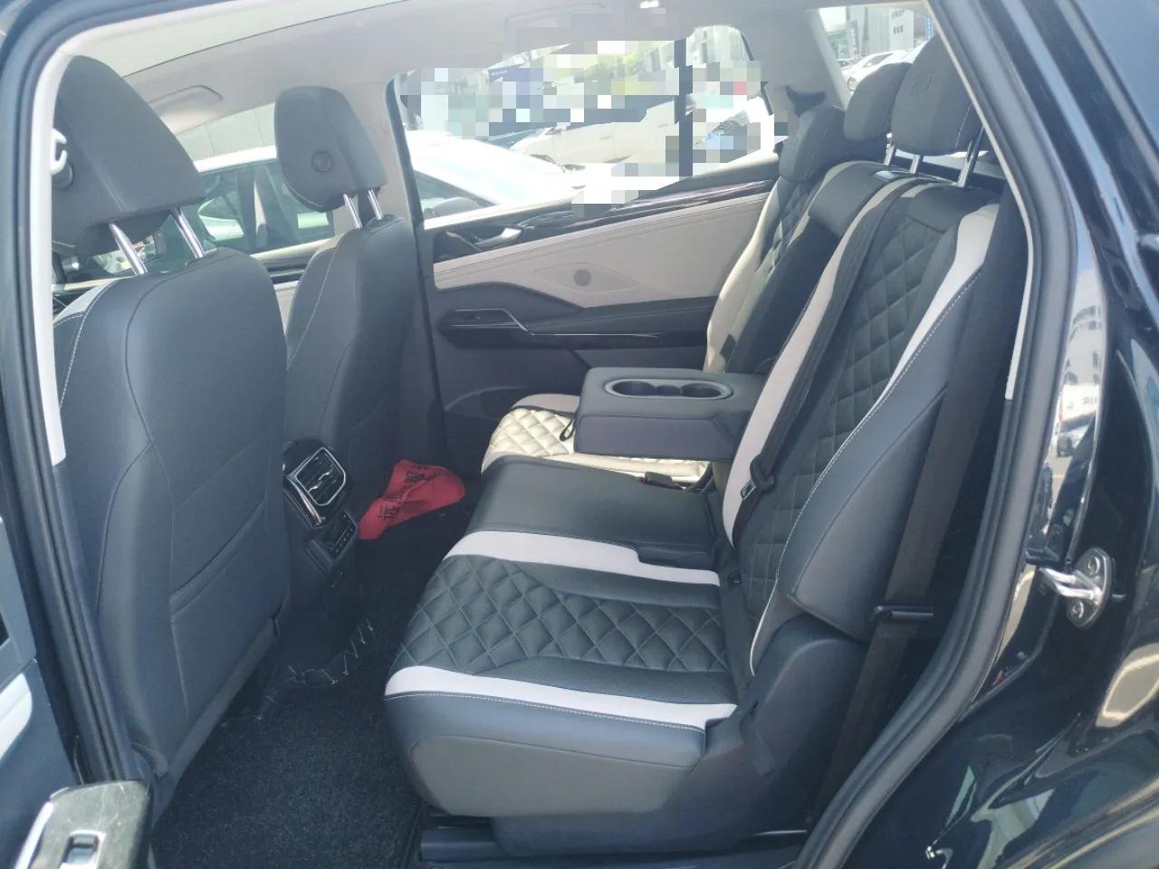 Volkswagen ID.6 CROZZ 2021 Revised Version Long-Range PRO Edition — миниатюра 18
