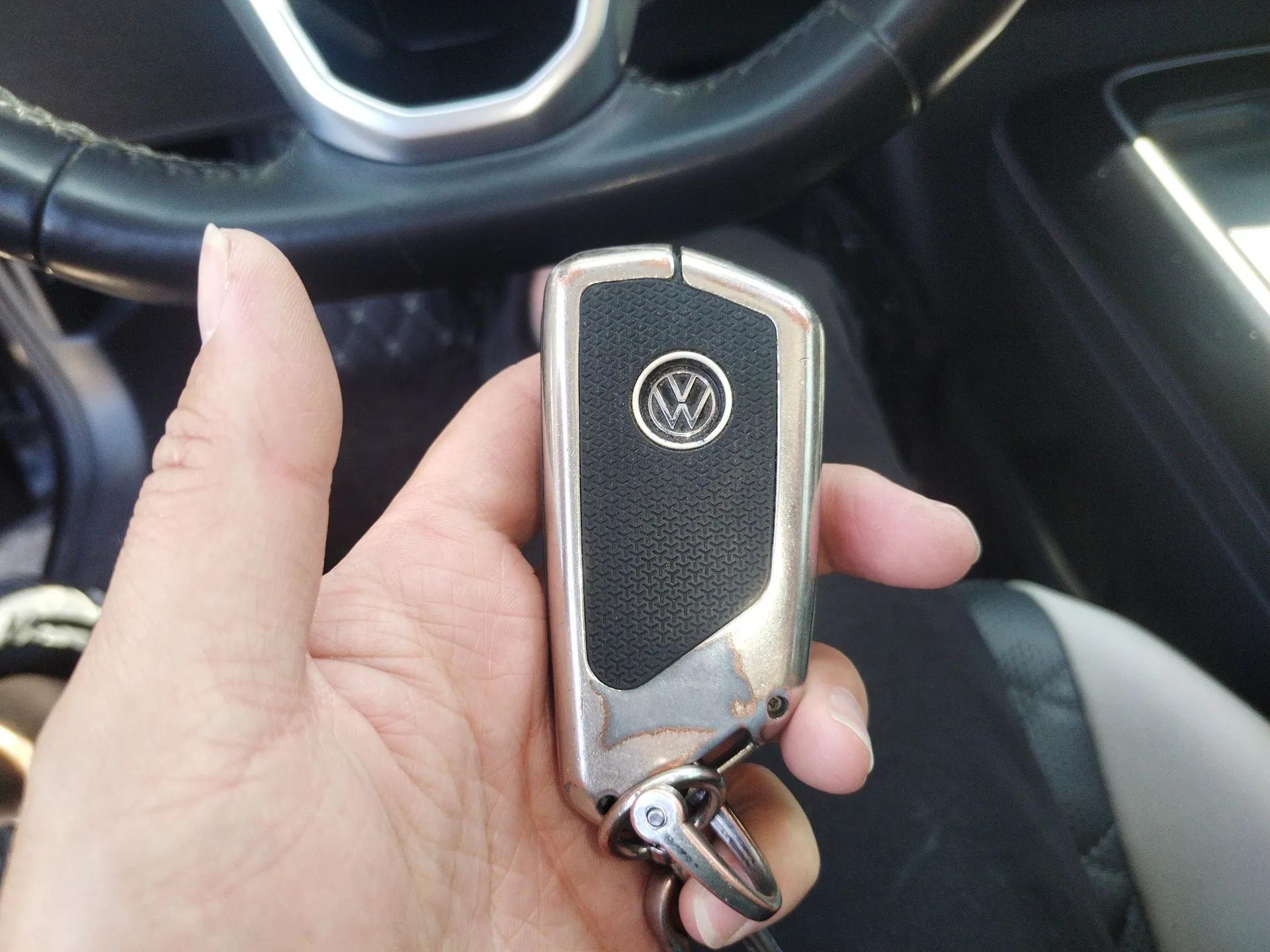 Volkswagen ID.6 CROZZ 2021 Revised Version Long-Range PRO Edition — миниатюра 9