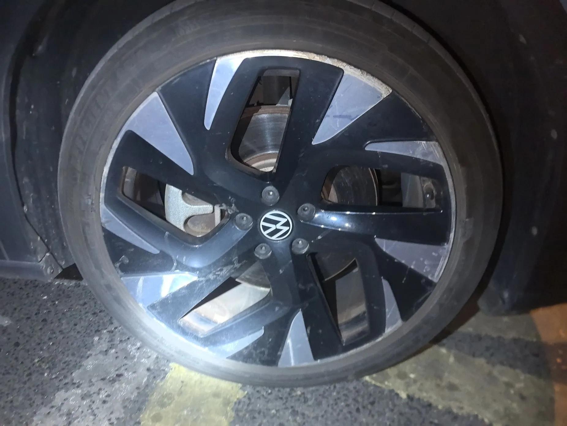 Volkswagen ID.6 CROZZ 2021 Long-Range PRO Edition — миниатюра 8