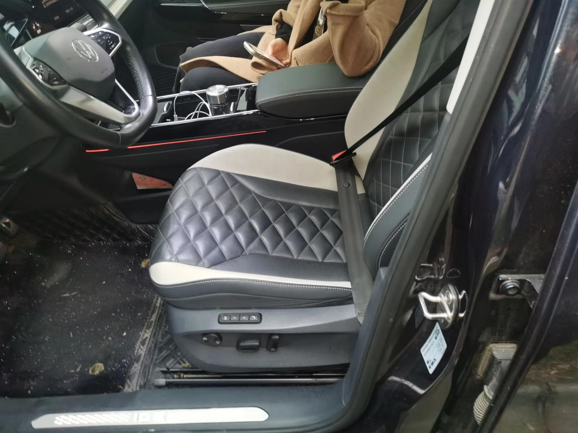 Volkswagen ID.6 CROZZ 2022 Long-Range PRO Edition — миниатюра 16