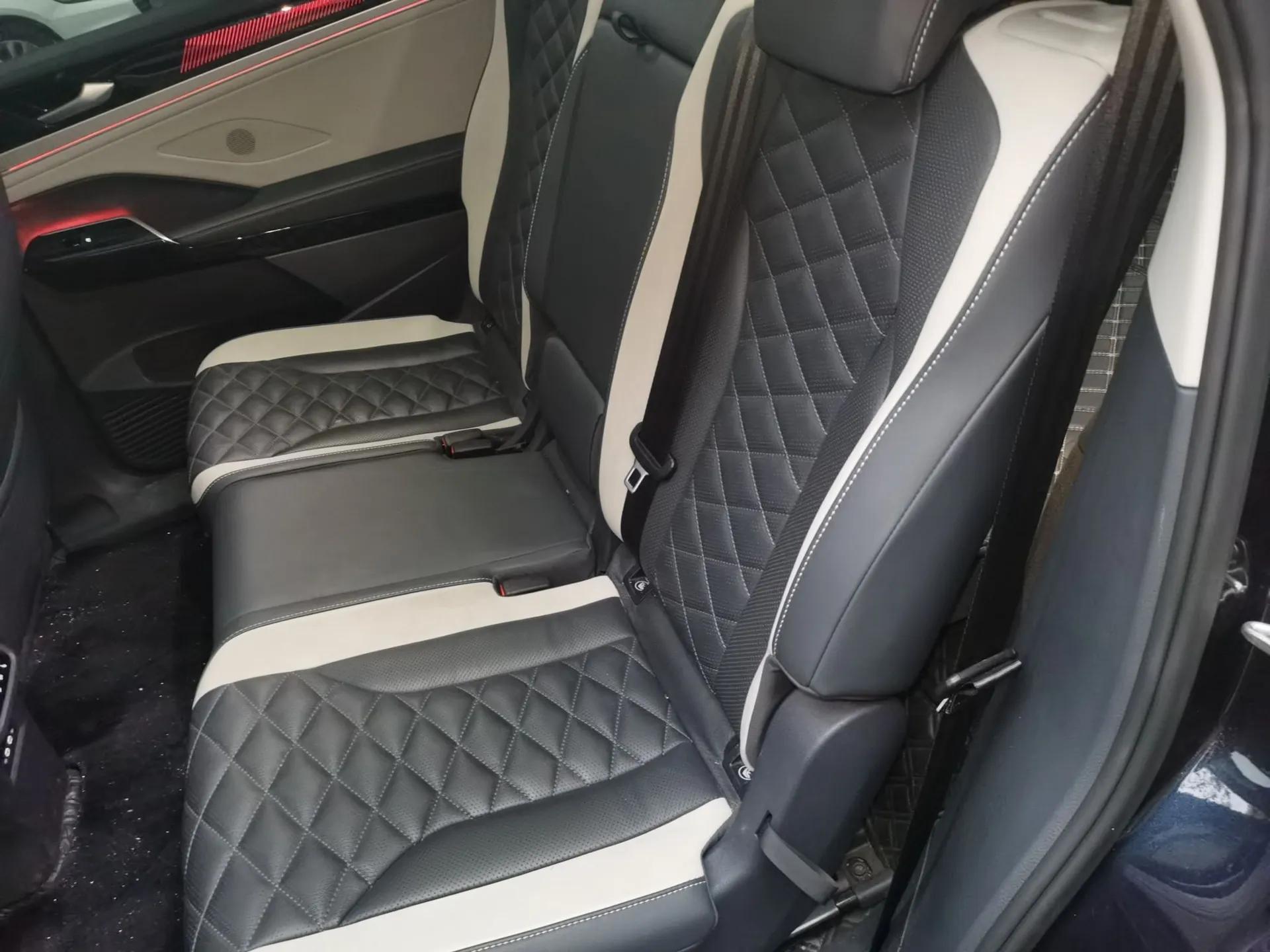 Volkswagen ID.6 CROZZ 2022 Long-Range PRO Edition — миниатюра 18