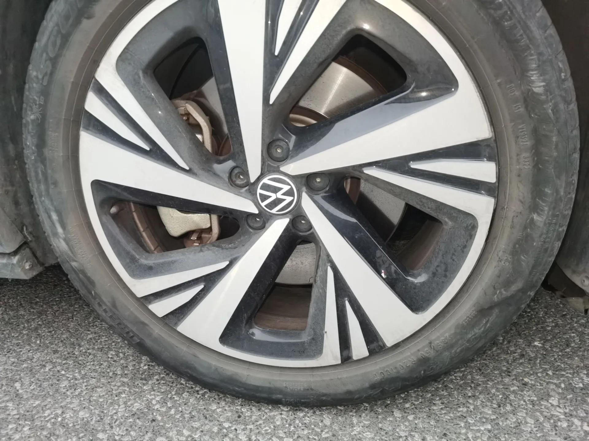 Volkswagen ID.6 CROZZ 2022 Long-Range PRO Edition — миниатюра 8