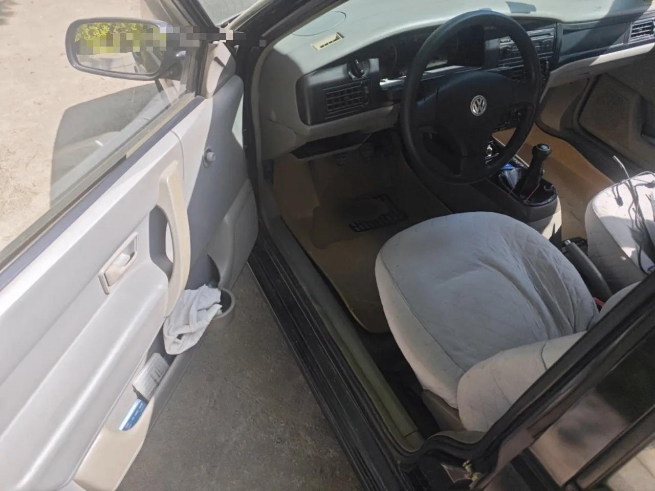 Volkswagen Santana Vista 2008 1.8L Manual Sishang Model — миниатюра 17